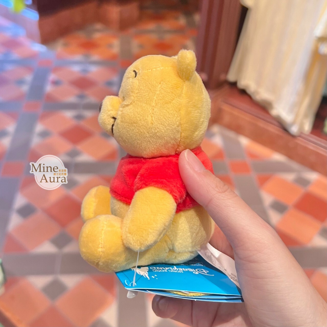 小熊維尼 Winnie the Pooh 磁鐵 坐肩 絨毛 娃娃 公仔 -香港迪士尼樂園