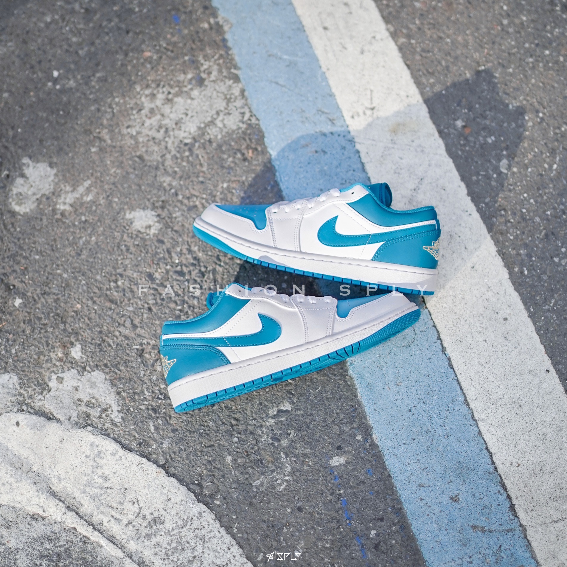 Air Jordan 1 Low Aquatone 反轉白藍 553558-174