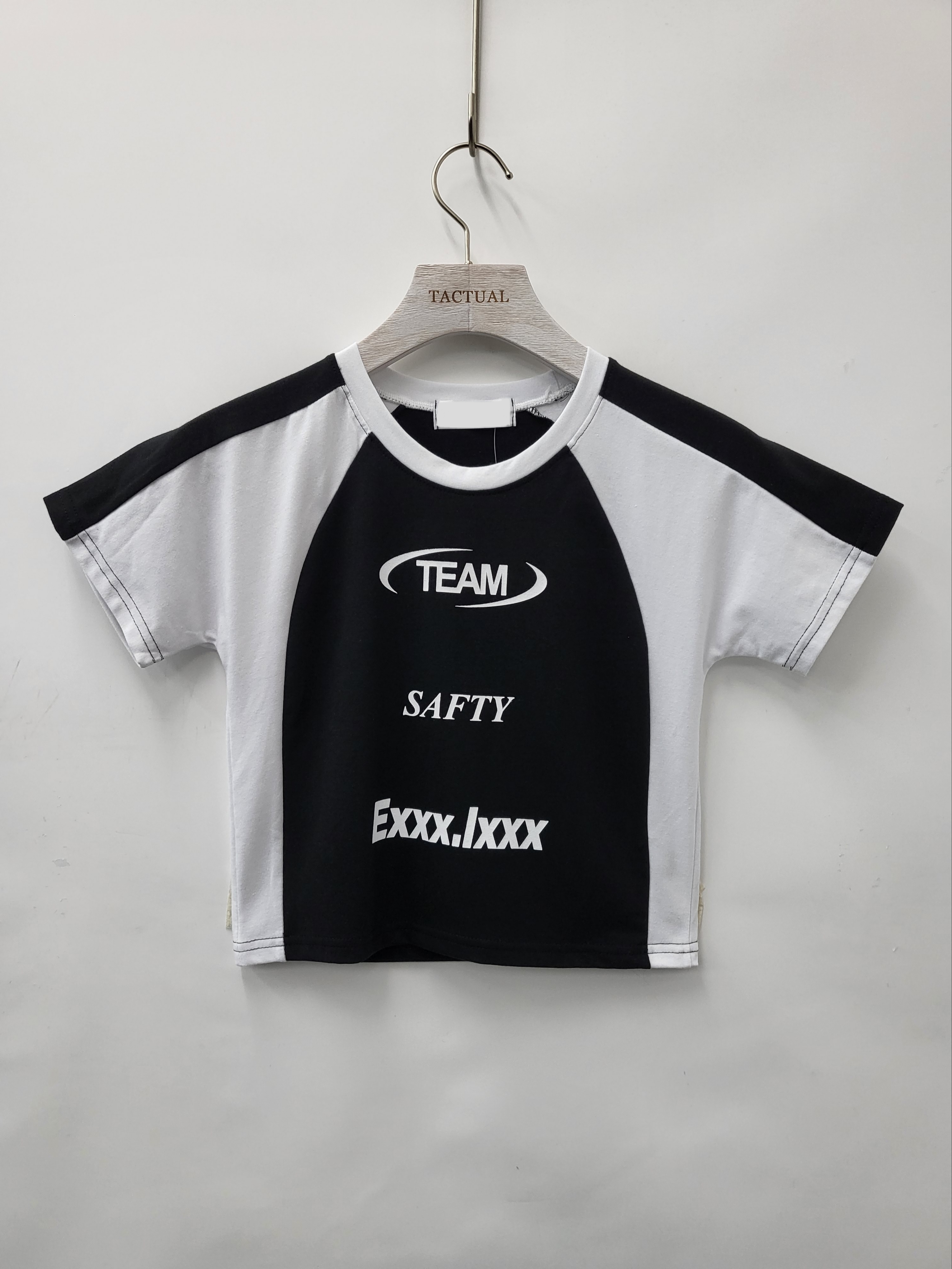 女裝拼色英文字短身短袖Tee T4880