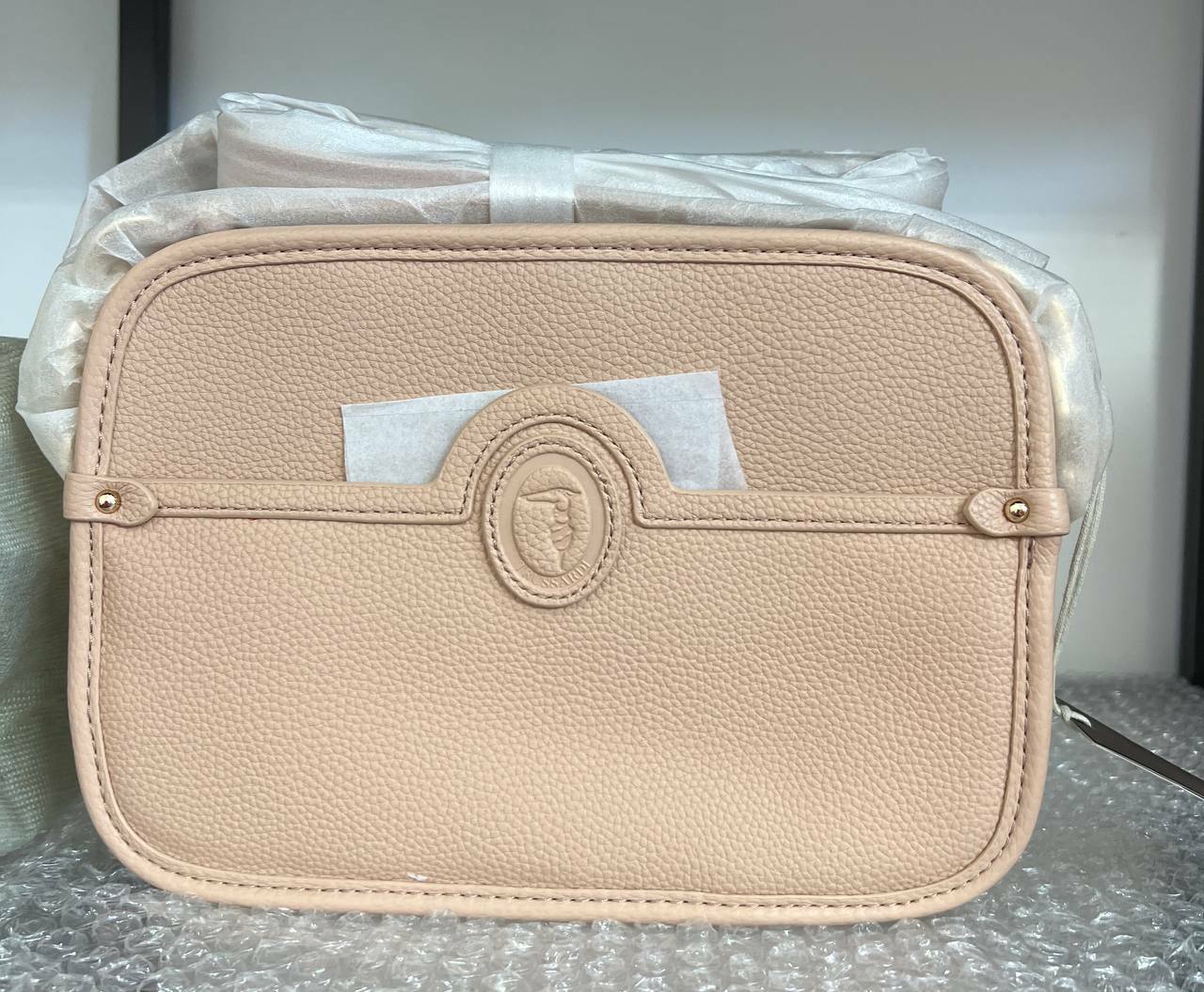 [S] TRUSSARDI ARDISIA CAMERA BAG FULL GRAIN PU,CAMEO ROSE, 8055720159271 (STJ111)