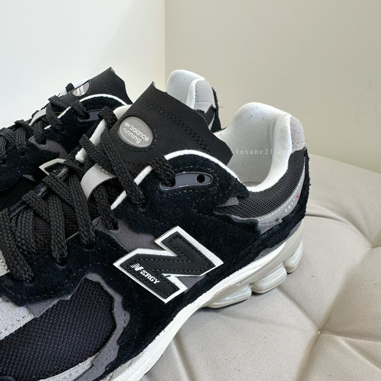 新品 new balance M2002RDJ black 26cm-