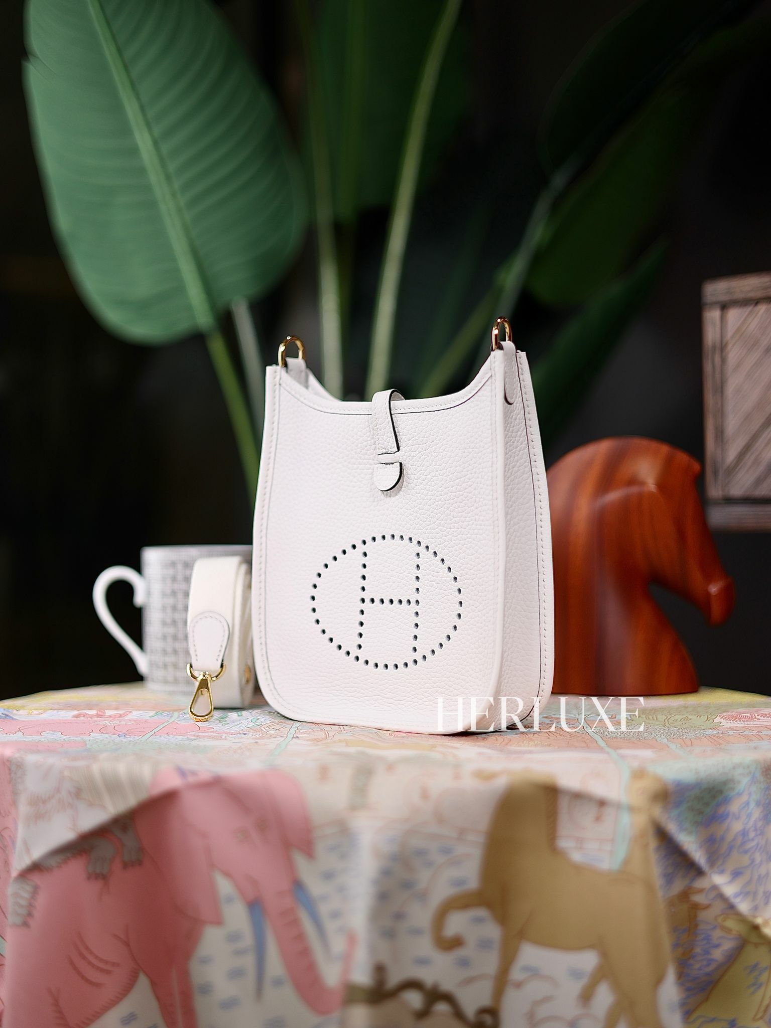 Evelyne mini 0U new white cc tc B  (一代：肩帶長105cm）