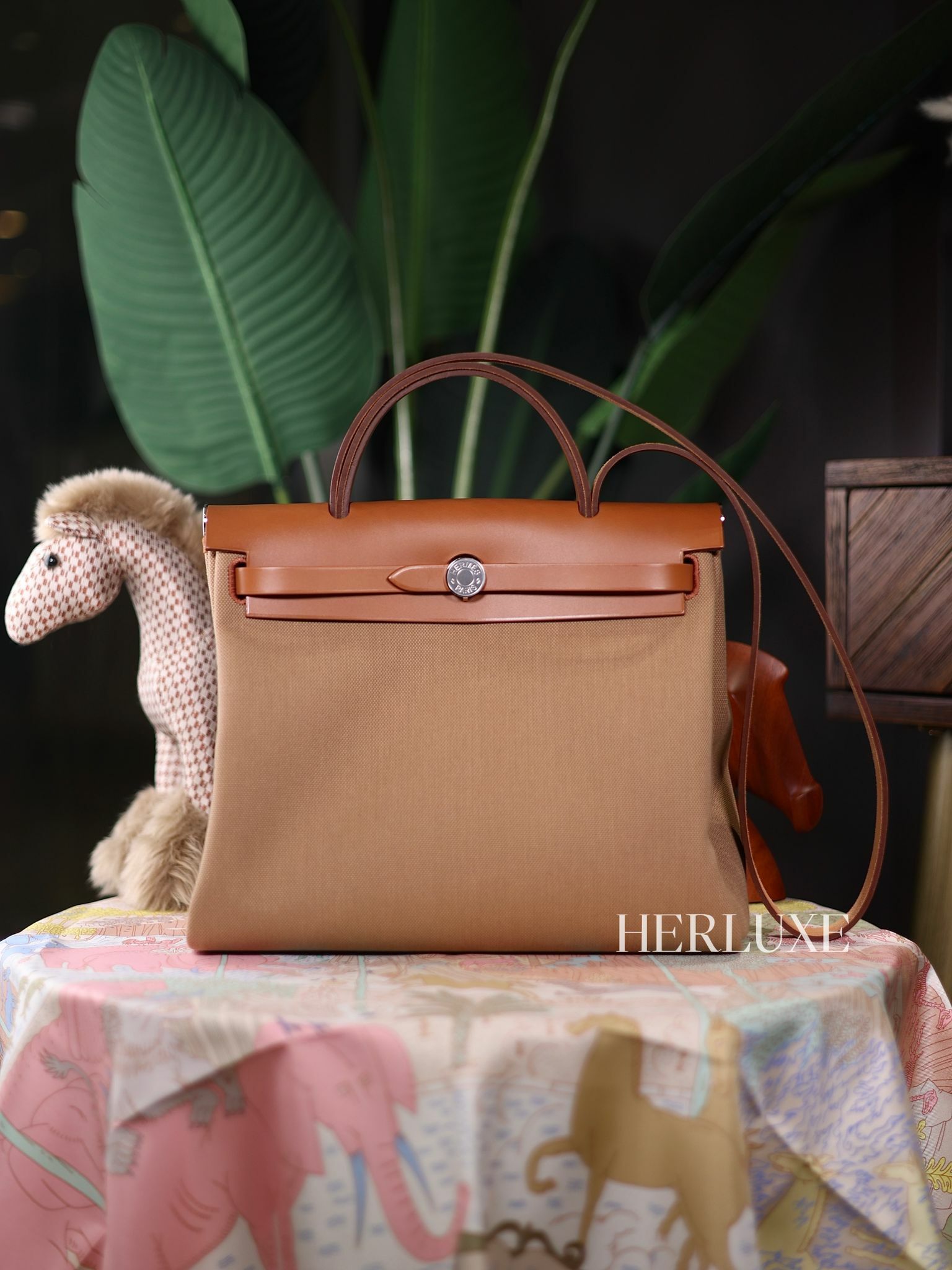 Herbag 31 0M chai ck canvas B