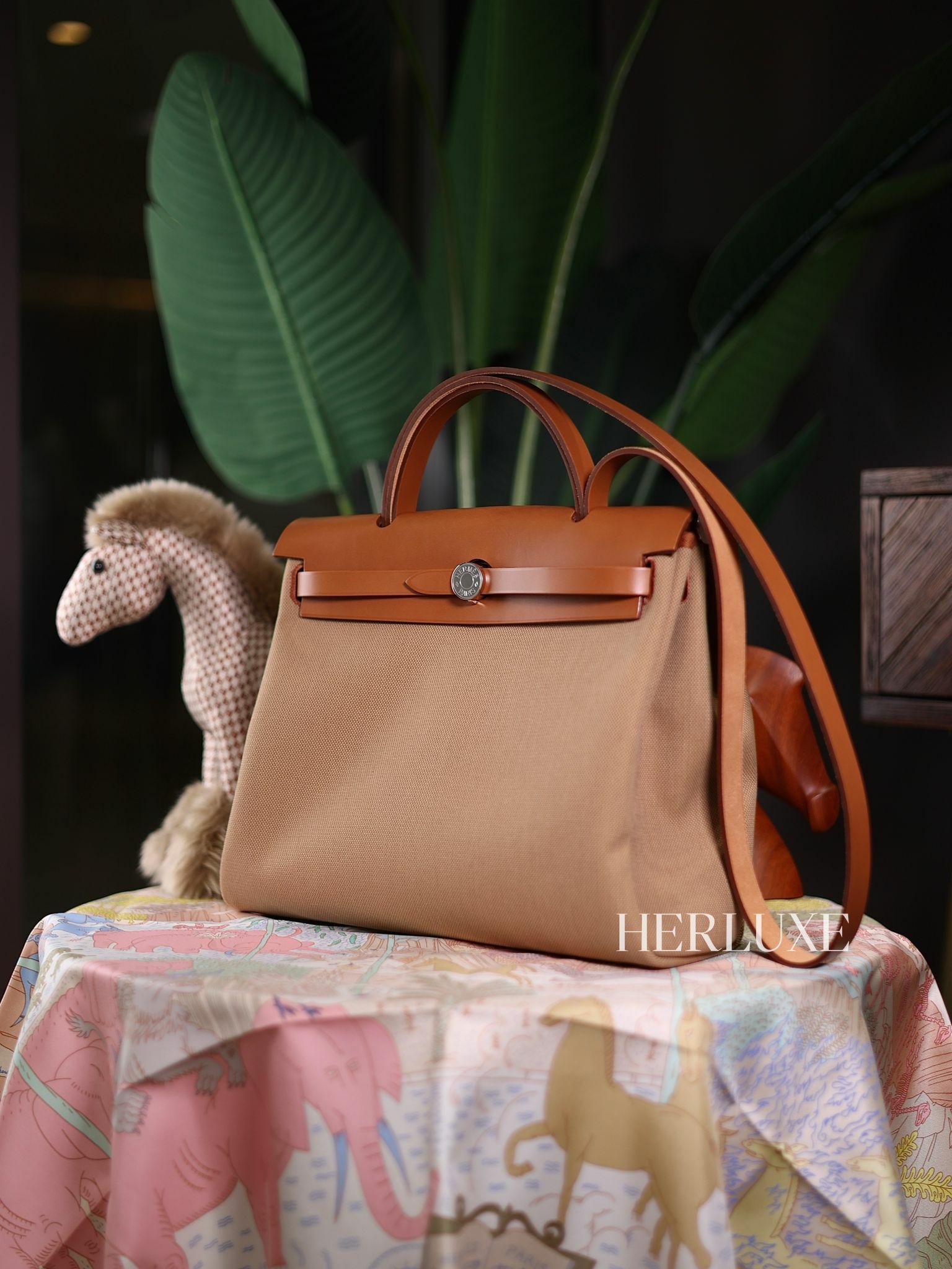 Herbag 31 0M chai ck canvas B