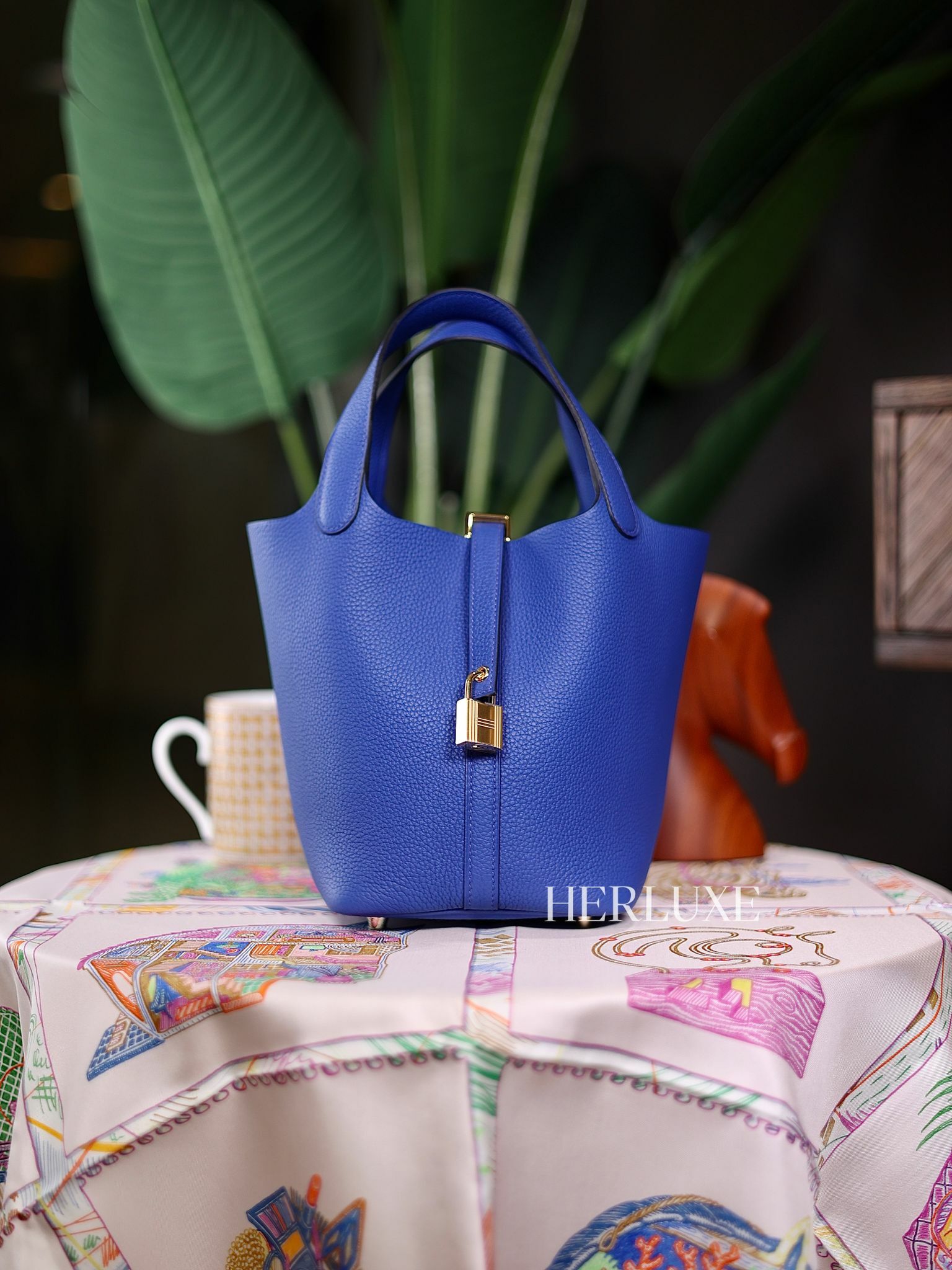 Picotin 18 O8 bleu royal cc tm