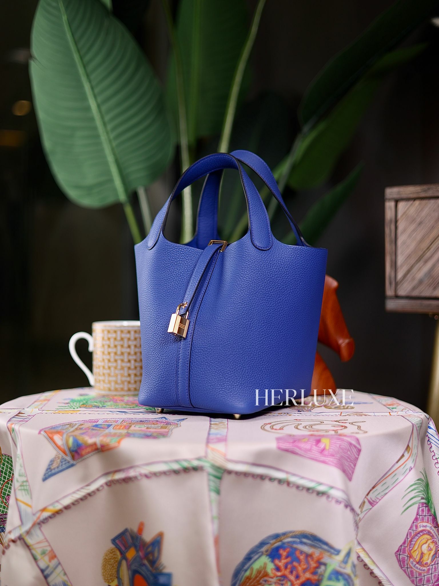 Picotin 18 O8 bleu royal cc tm