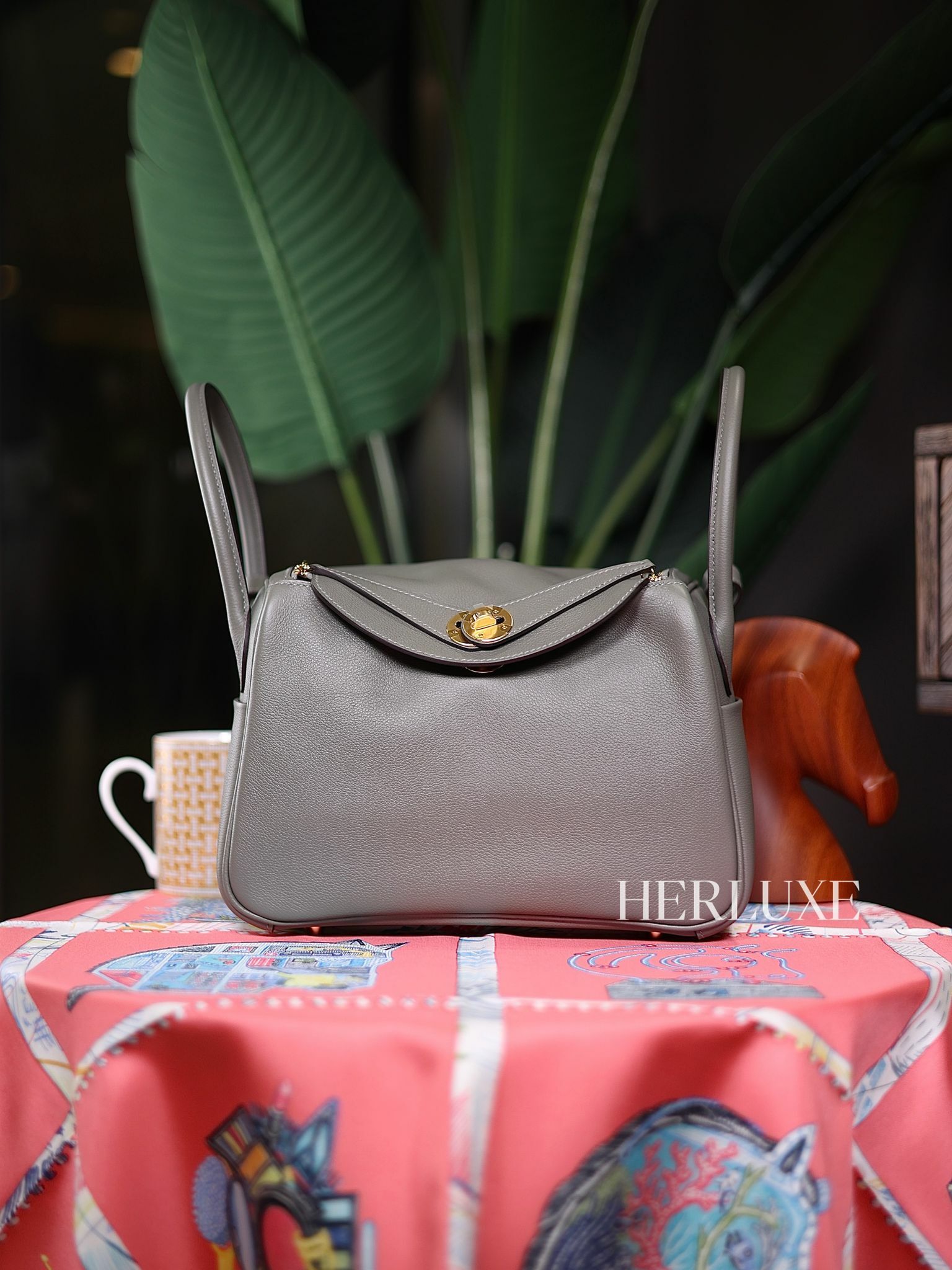 Lindy 26 0L gris meyer cc evercolor B