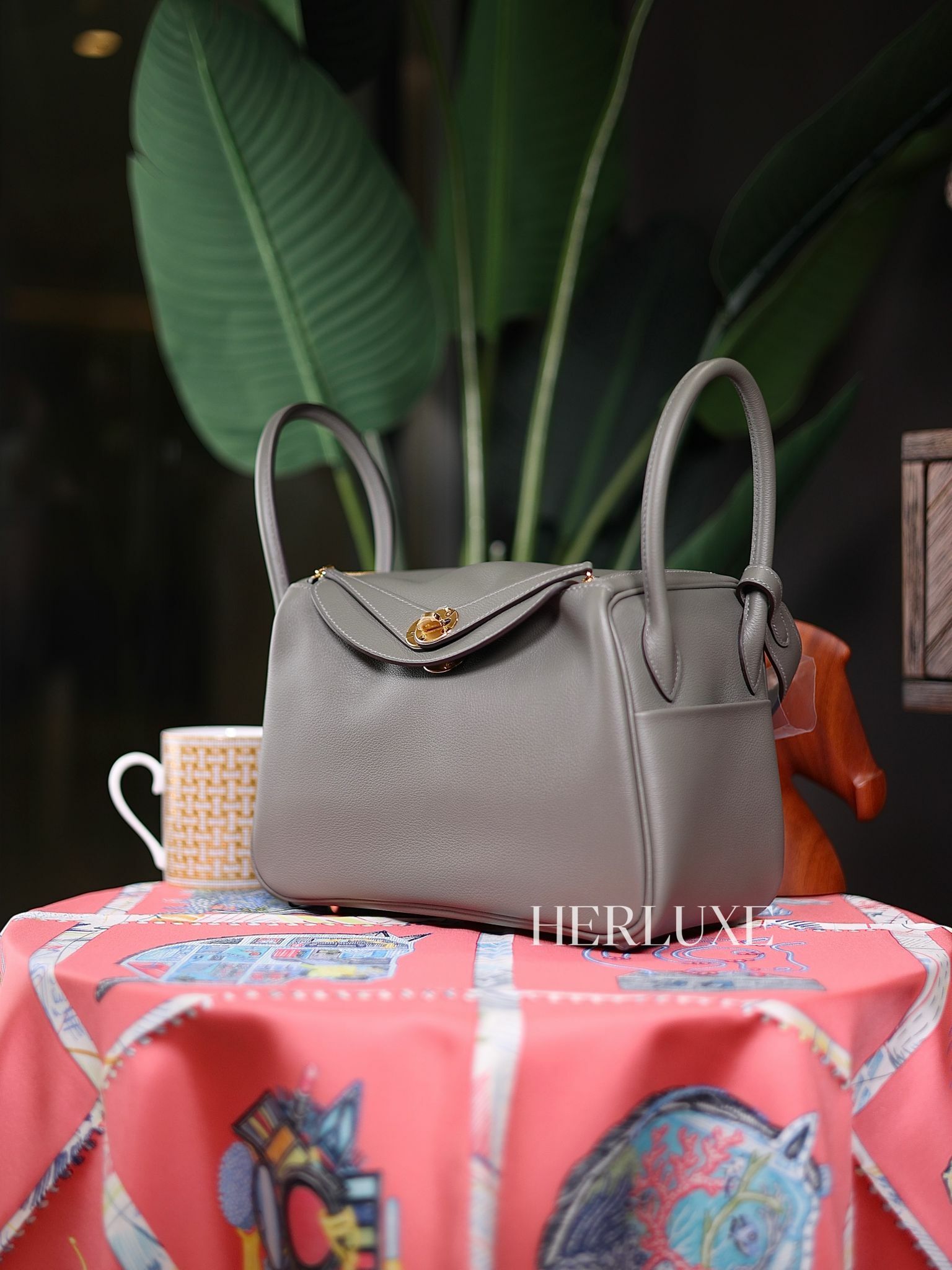 Lindy 26 0L gris meyer cc evercolor B