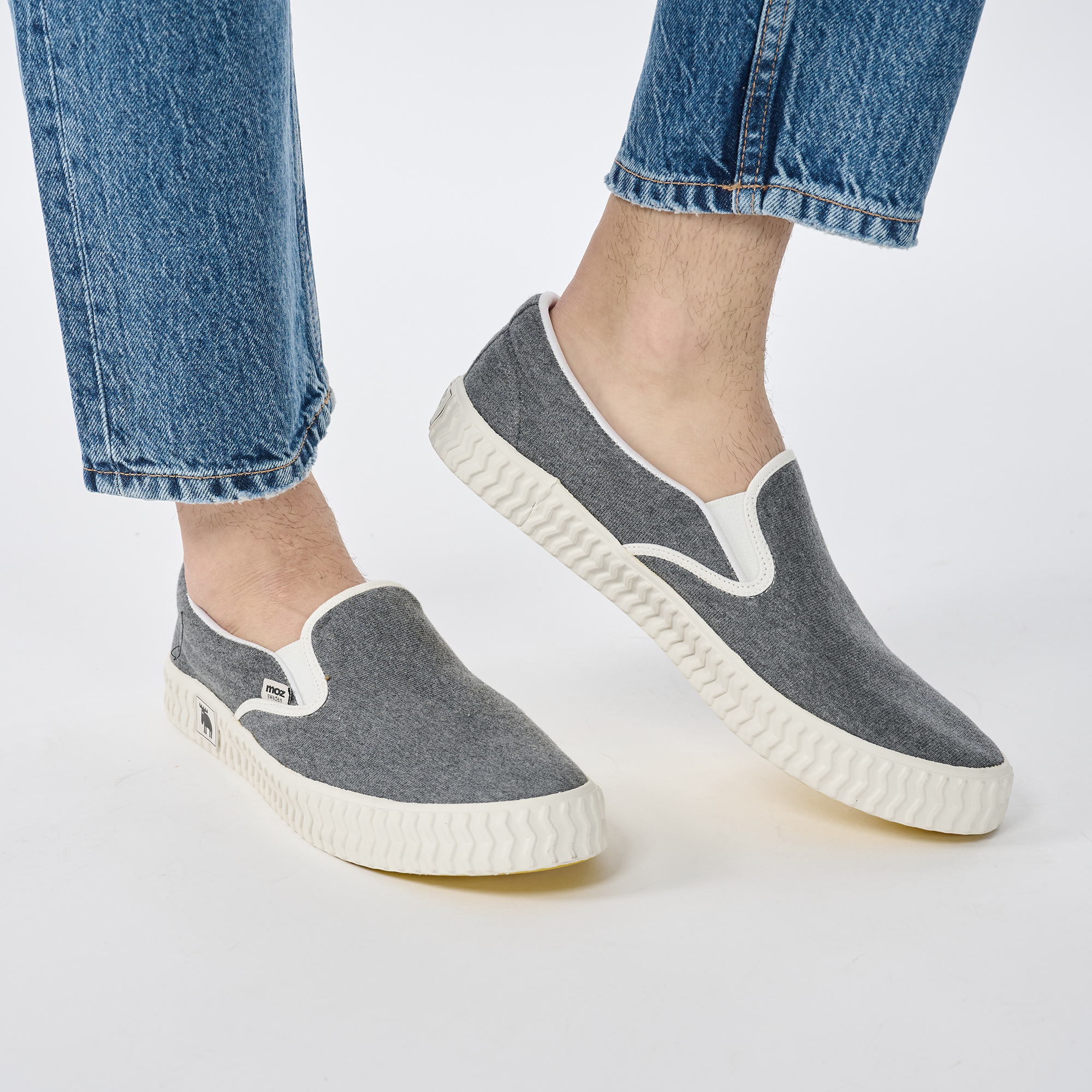 moz瑞典駝鹿 奶泡感 超舒適懶人鞋(碳灰) 男女款