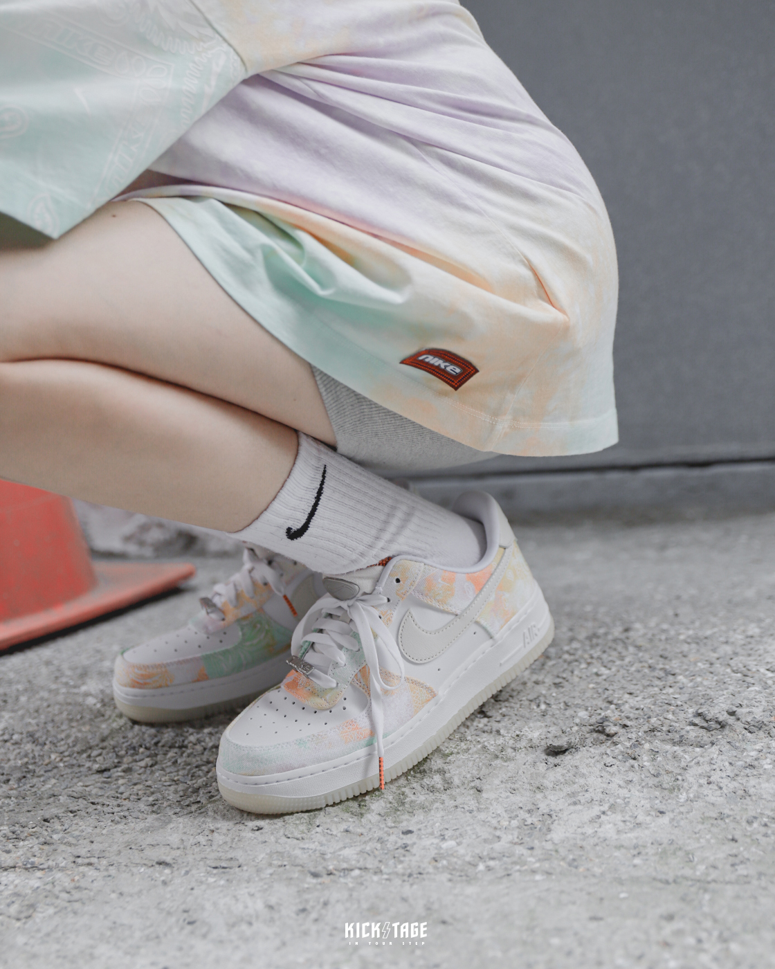 女鞋 NIKE AIR FORCE 1 PAISLEY 扎染 彩色 變形蟲 低筒休閒鞋【FJ7739-101】NIKEPaisley