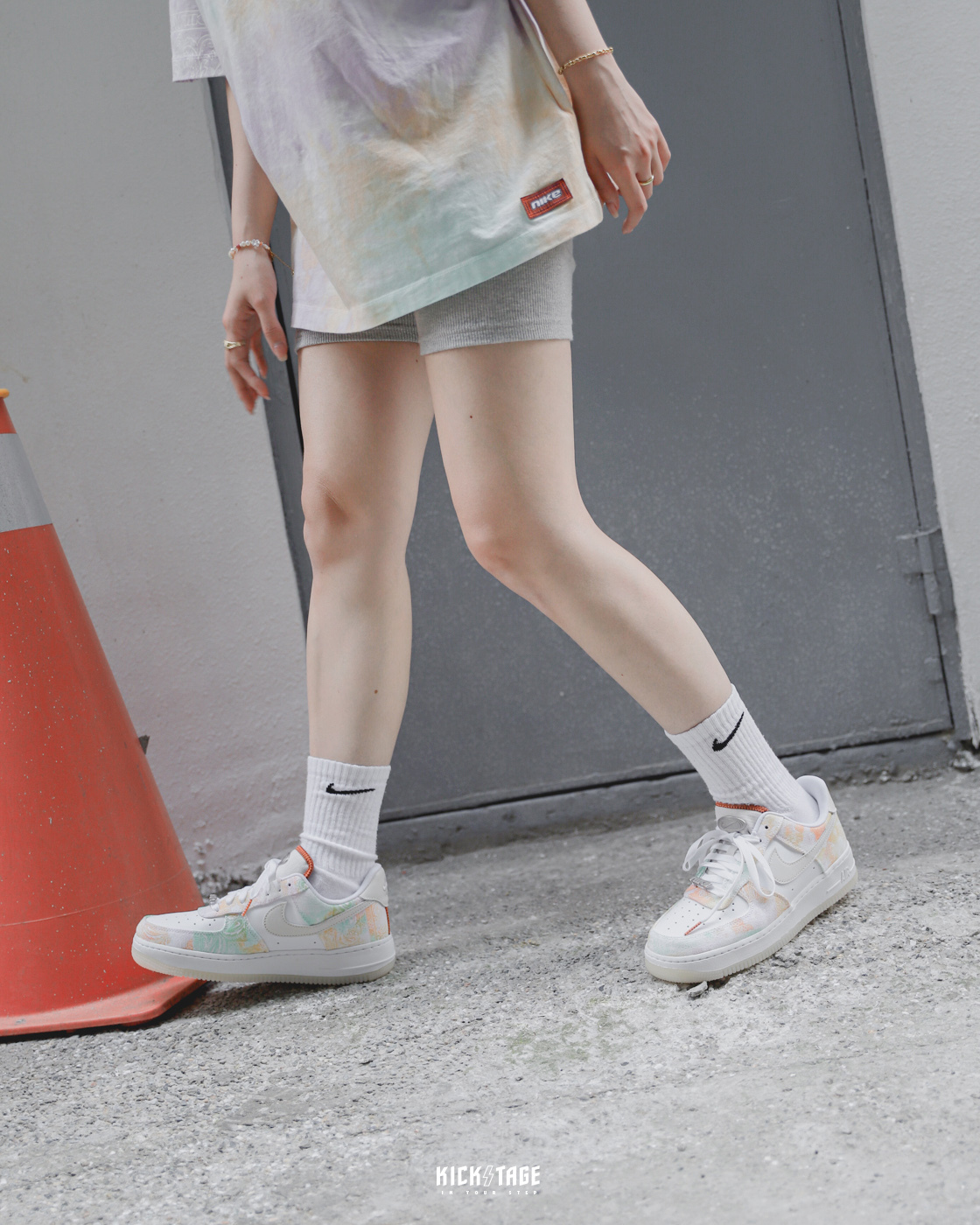 女鞋 NIKE AIR FORCE 1 PAISLEY 扎染 彩色 變形蟲 低筒休閒鞋【FJ7739-101】NIKEPaisley