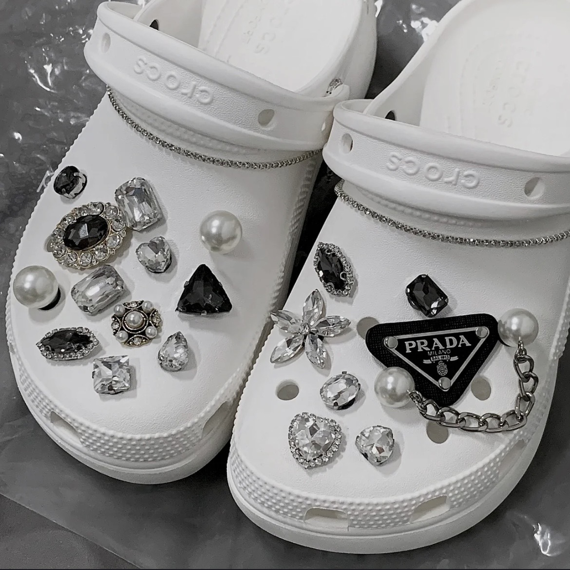 Crocs Classic Clog 經典 雲朵 洞洞鞋 DIY 女款 純白/全黑