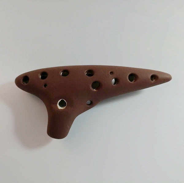 台灣南投鼎記陶笛 傳統式十二孔 C調 ｜ AC53-12 中音C調 台灣南投鼎記陶笛 傳統式十二孔 C調 ｜ AC53-12 中音C調 / SC28-12 高音C調 第 5 張圖片｜三峽銅管 / 管樂