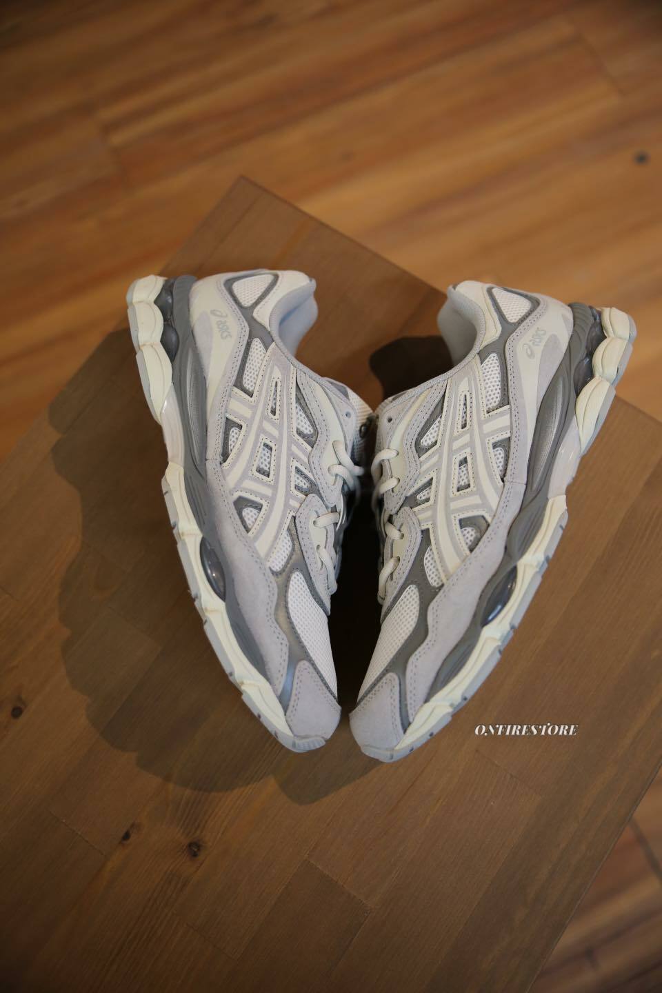 {現貨} Asics Gel-NYC 奶油灰