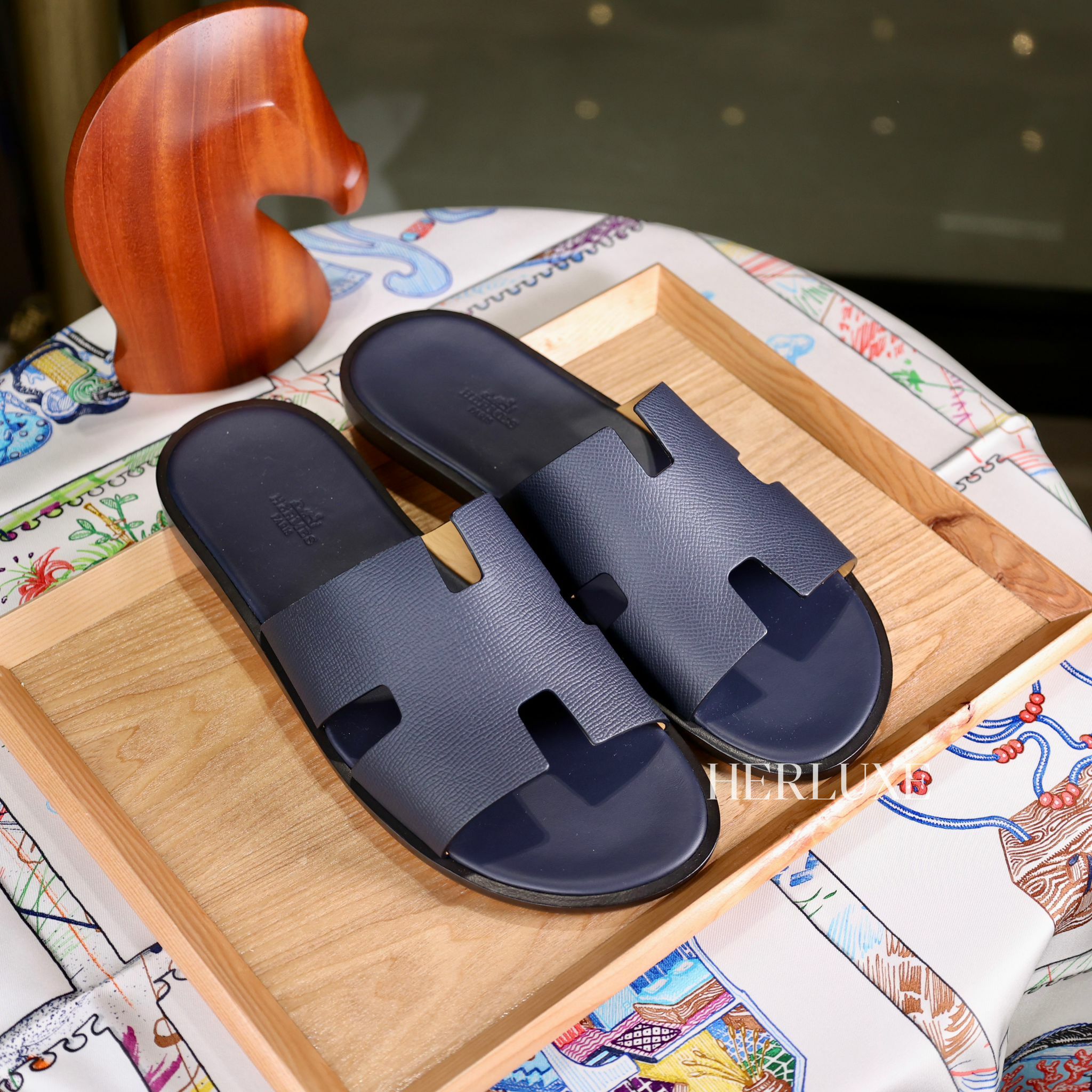 Izmir sandal bleu marine epsom （可預訂鞋碼）