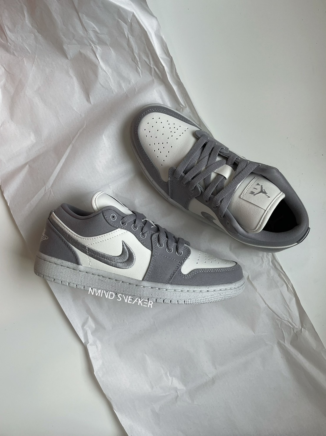 <⚠出清大雜燴⚠>NG品-27.5cm-NIKE Air Jordan 1 Low SE Light Steel Grey 高級灰 麂皮