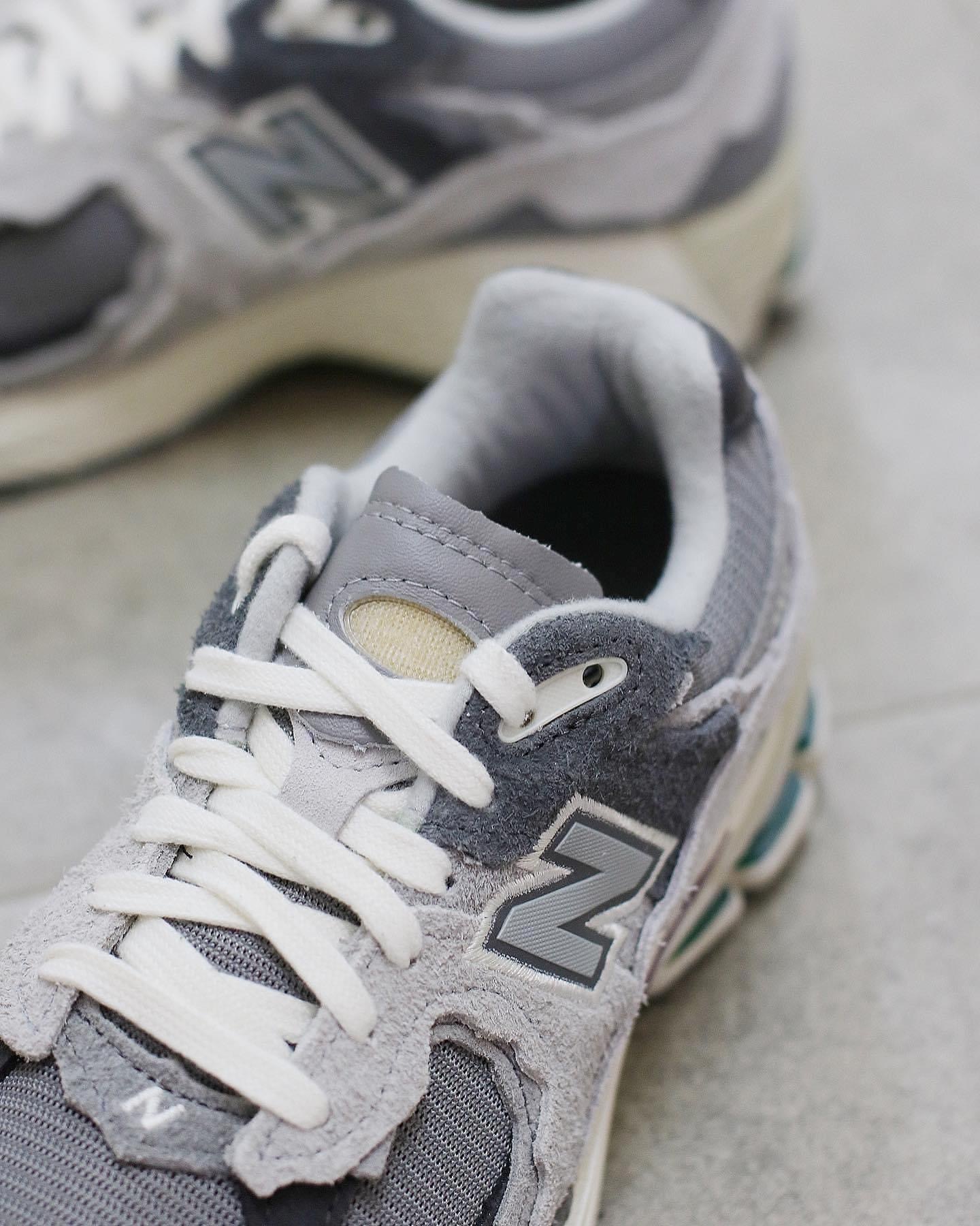 New Balance 2002R Protection Pack Rain Cloud  M2002RDA