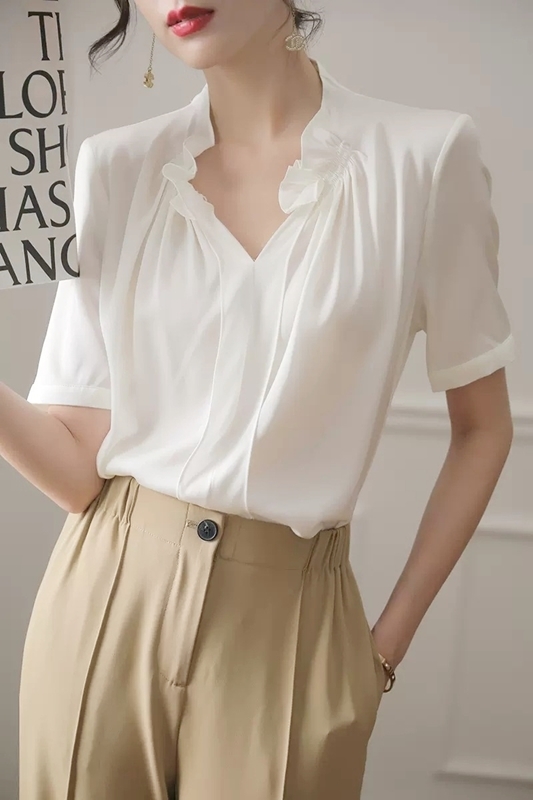 荷葉抽褶雪紡上衣 白色