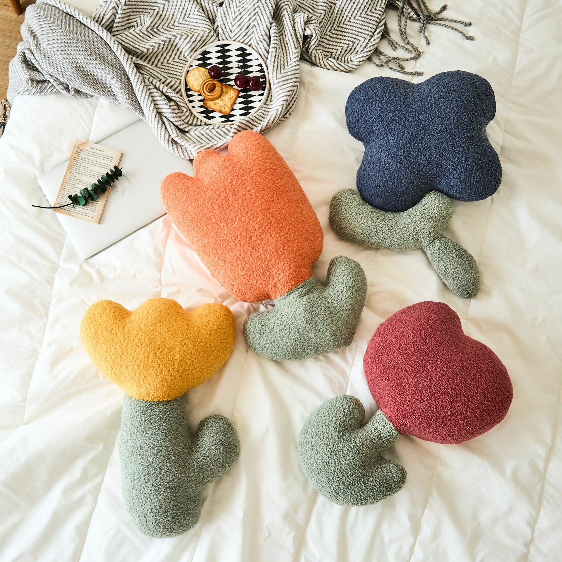 《2173》ins可愛小花造型抱枕