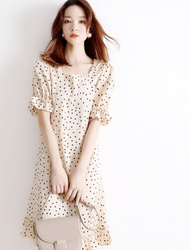 【零碼出清不退換】方領澎袖點點雪紡洋裝