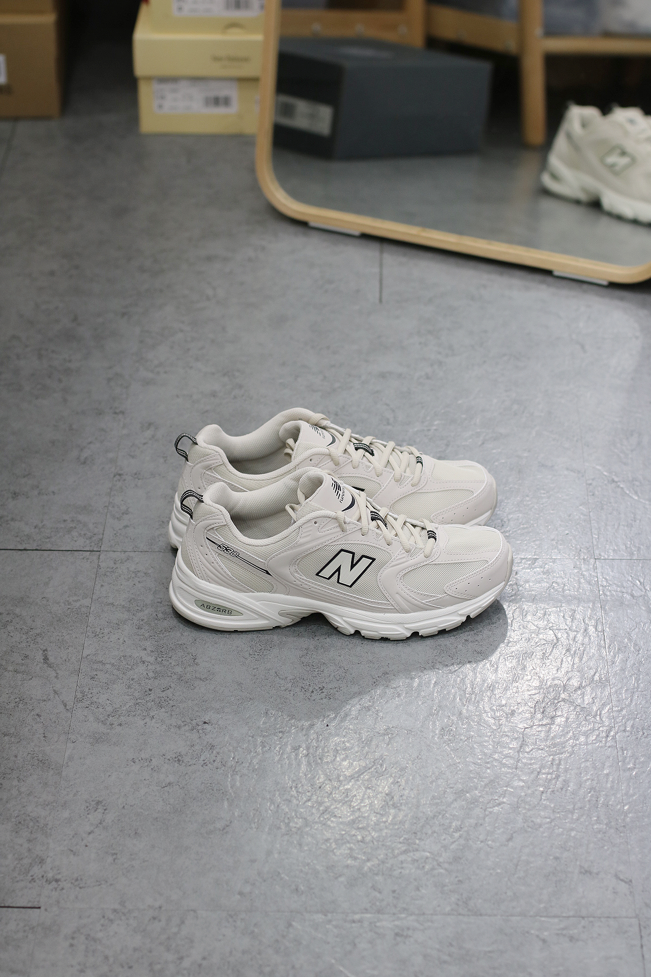 New Balance MR530SH Cream 月光米白