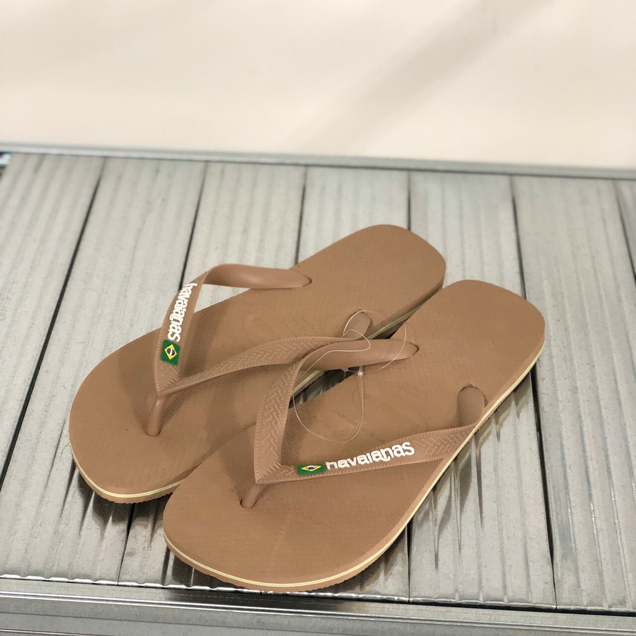Havaianas 哈瓦仕 拖鞋 夾腳拖 國旗 卡其色 4110850-3581U