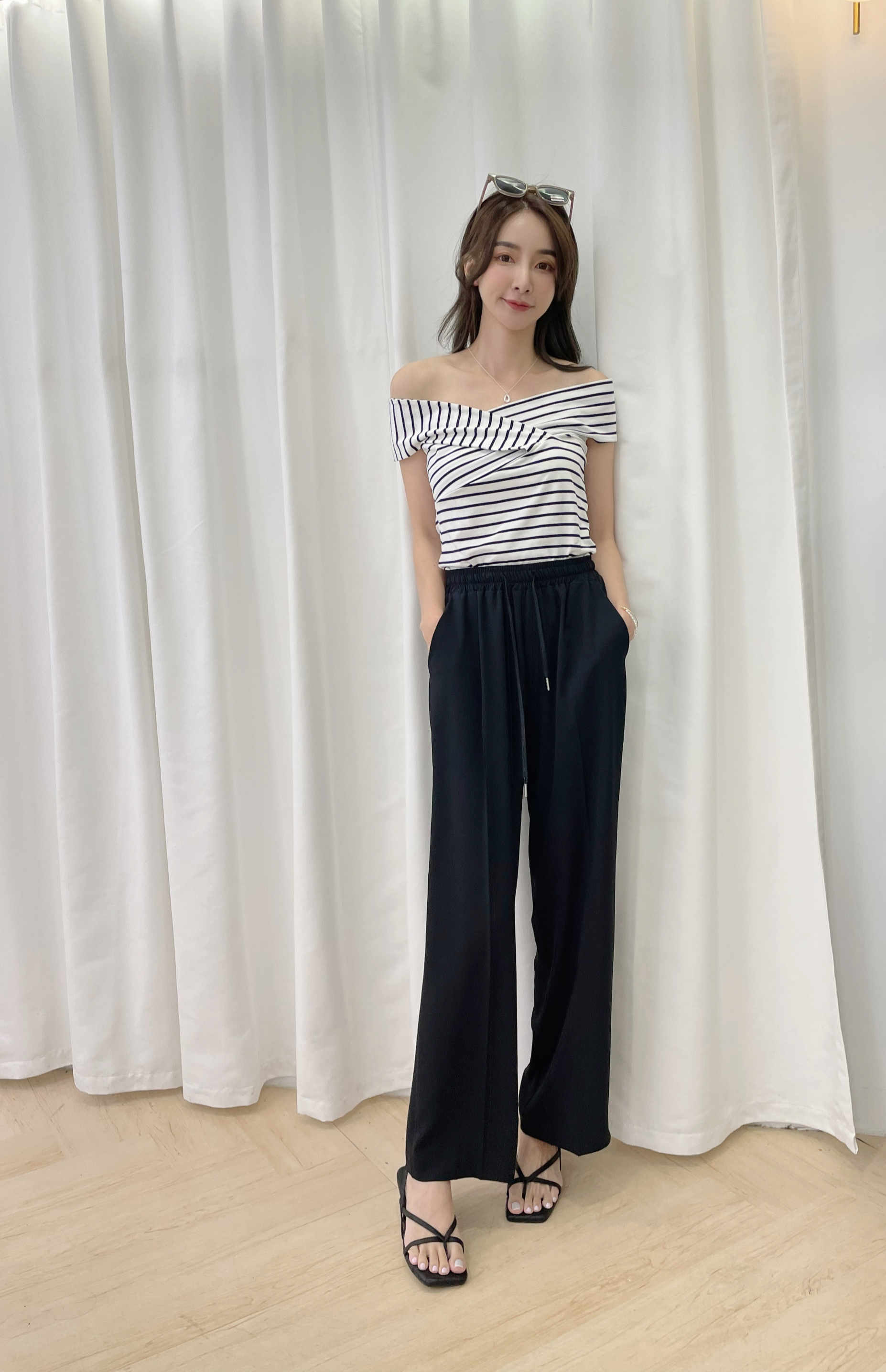 舒適彈性斜領上衣(可拉一字)