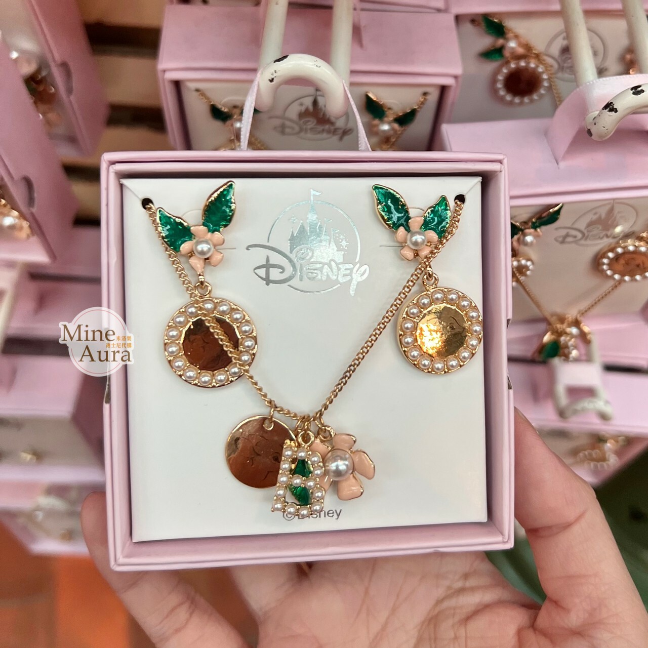 圓牌 珍珠花朵 字母B 墜飾 項鍊 + 耳環 組 (盒裝) 小鹿斑比 Bambi -香港迪士尼樂園