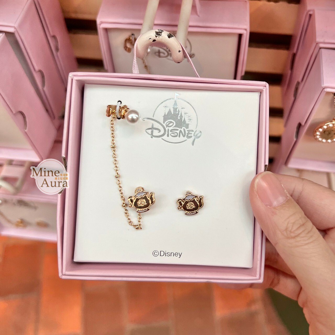 茶壺太太 Mrs. Potts 墜飾 珍珠 耳骨夾 耳環 (盒裝) 美女與野獸 Beauty and the Beast -香港迪士尼樂園