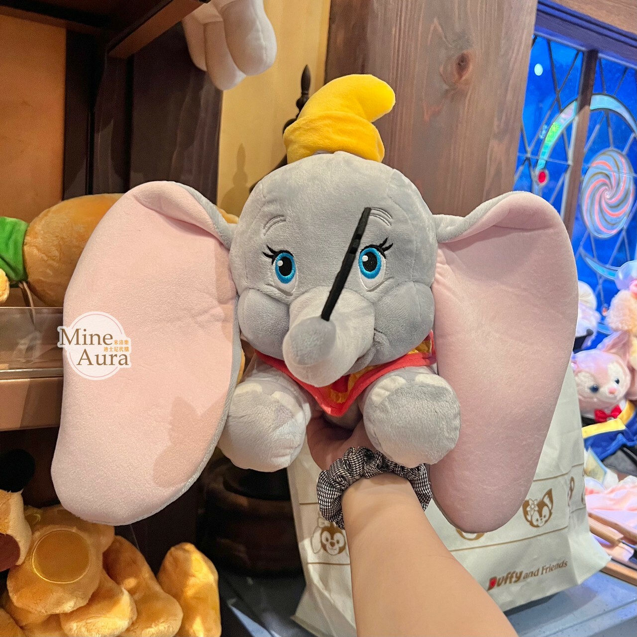 小飛象 Dumbo 羽毛 趴趴 趴姿 娃娃 玩偶 -香港迪士尼樂園