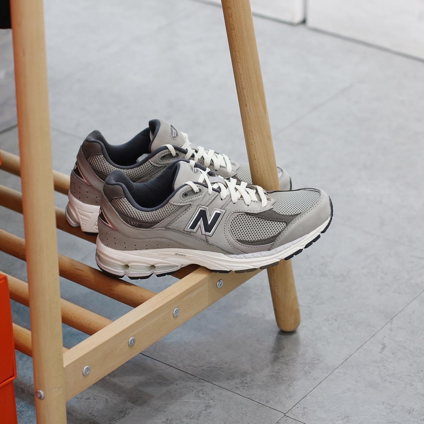 楽天市場】NEW BALANCE M2002RAW width D WARM ALPACA