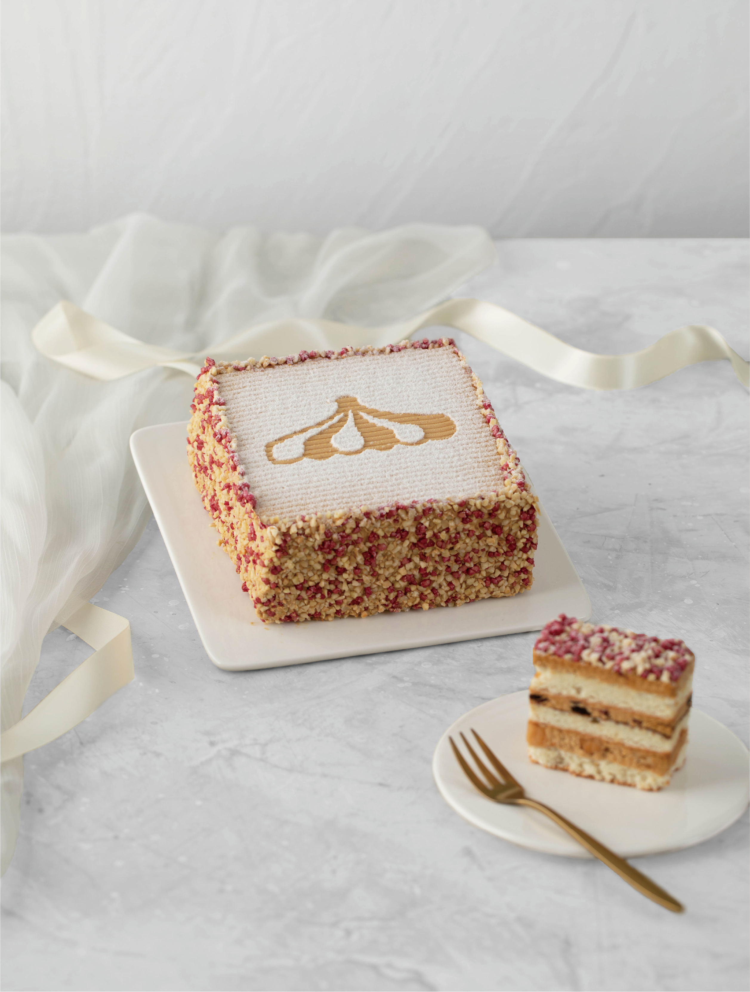 朵娜8吋【Francis旋轉木馬】