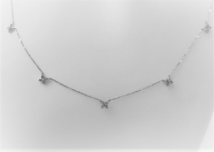 18K White Gold 4 Leaf Clover Diamond Necklace