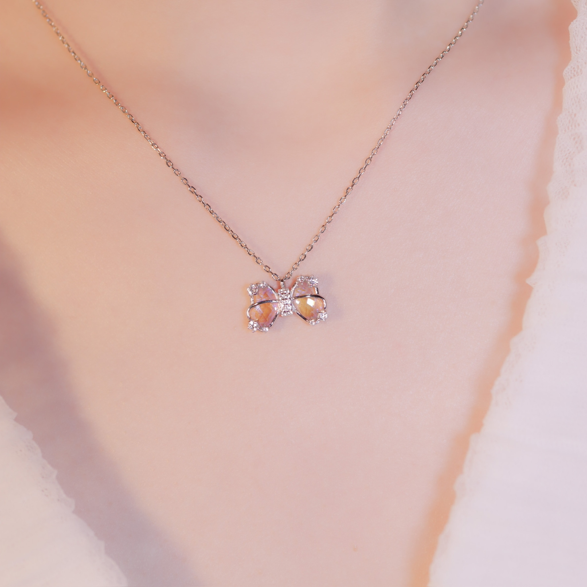 | 925純銀・厚鍍白金・琉璃 | 銀河蝴蝶結項鍊 | NE0837 |