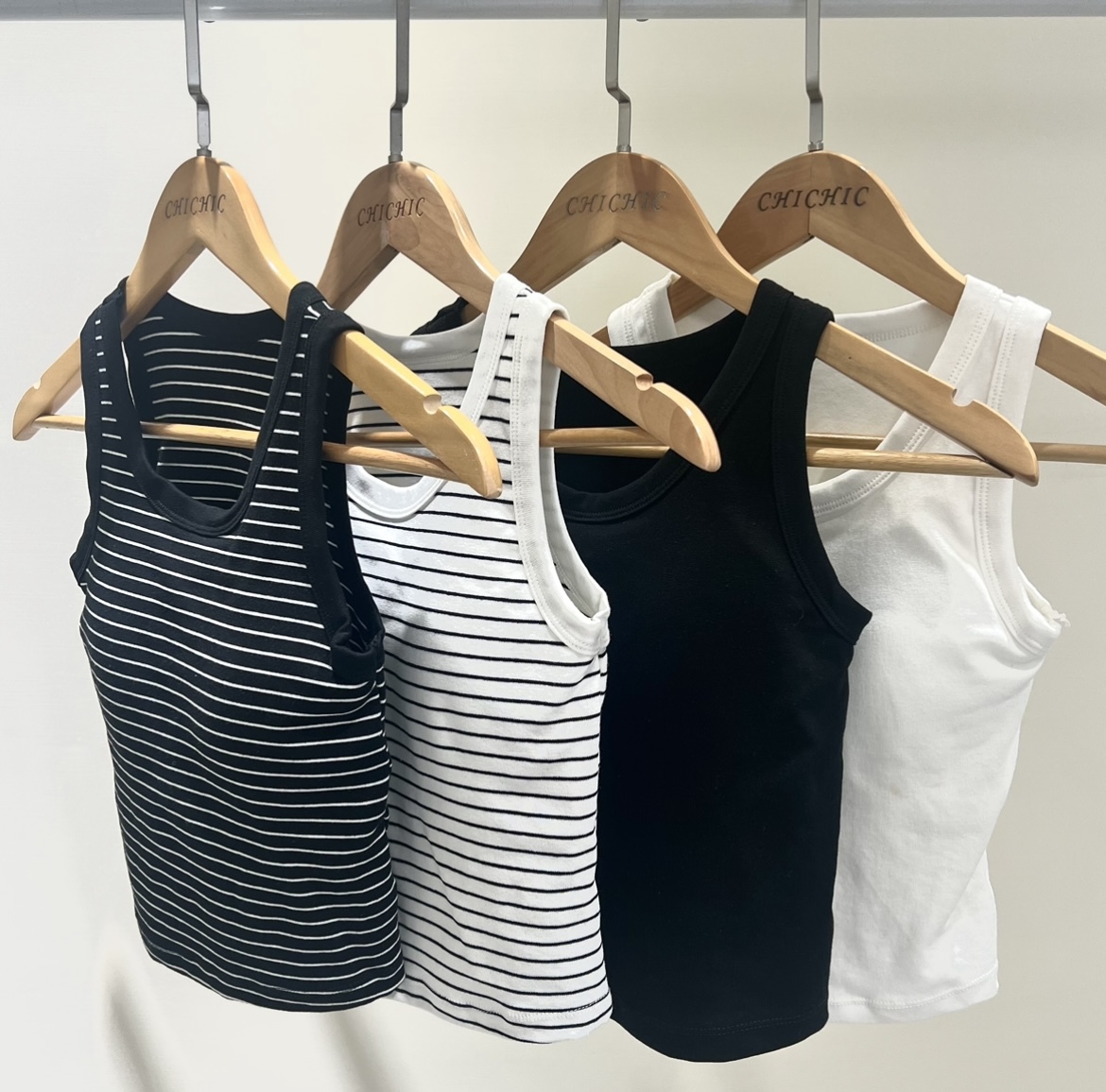 N04微削肩棉質背心(白/黑)