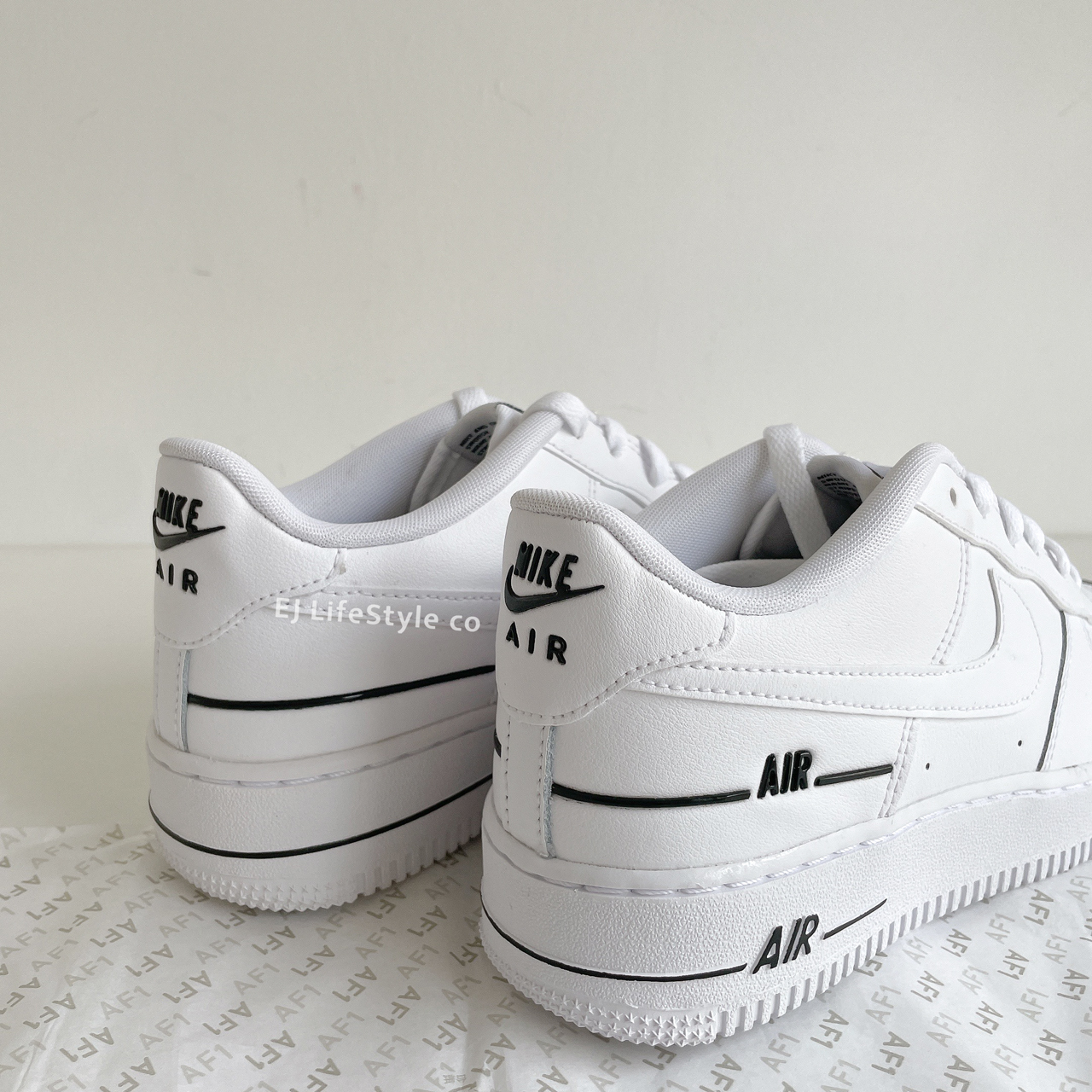 NIKE AIR FORCE 1 LV8 GS 串標AF1 全白白黑色雙鞋底大童鞋現貨