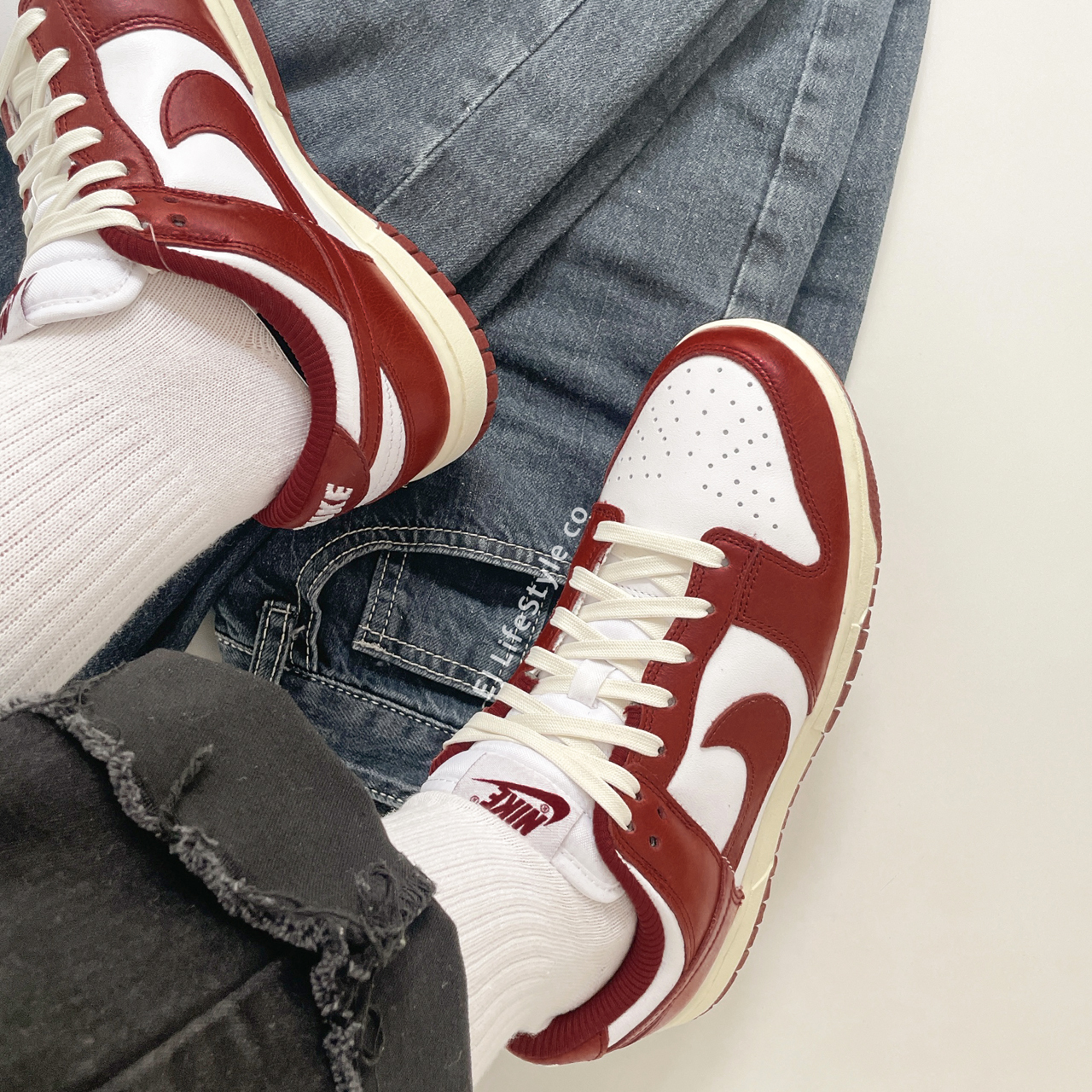 NIKE DUNK LOW TEAM RED 酒紅 奶油底 復古 女鞋 FJ4555-100 / 預購