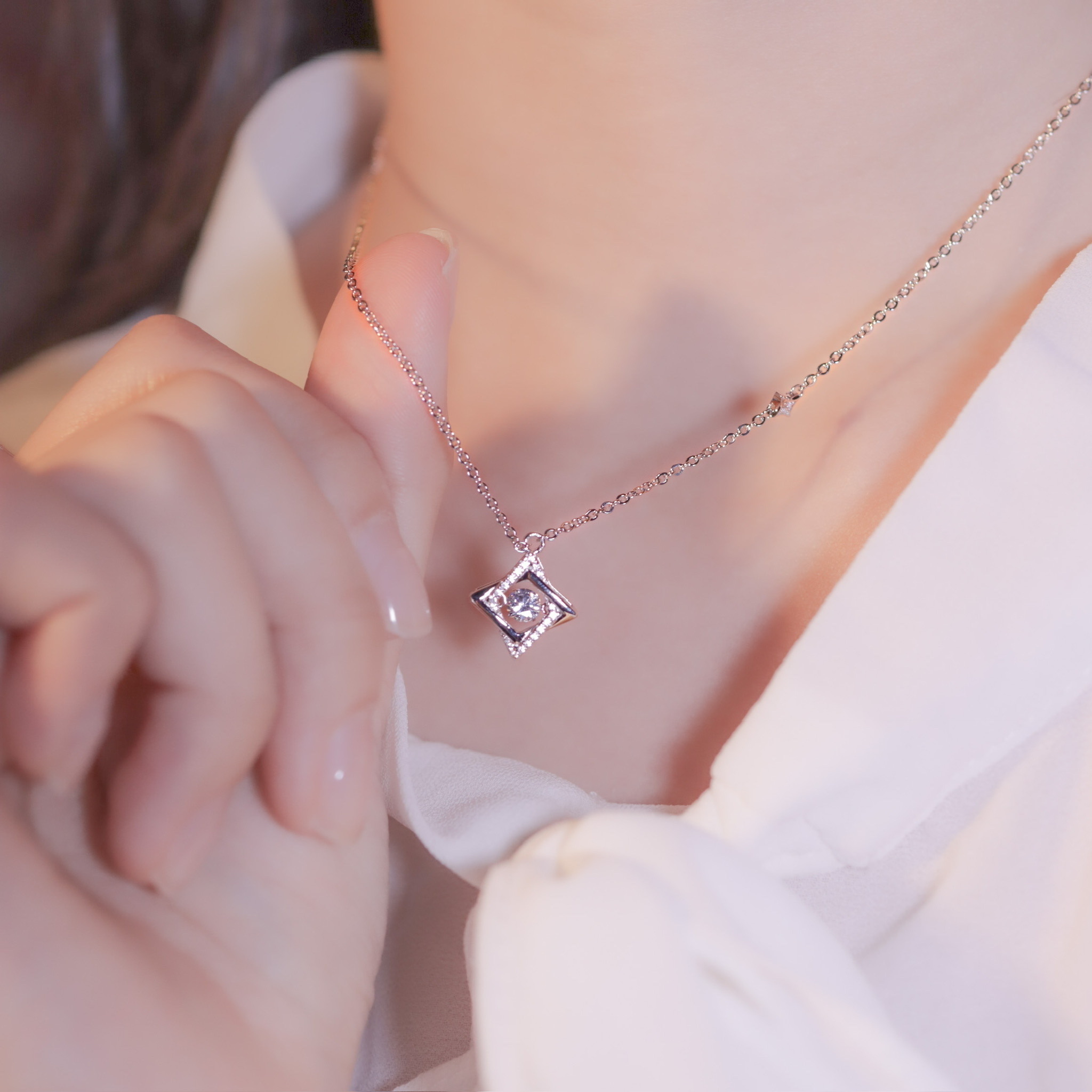 | 925純銀・厚鍍白金・ 厚鍍玫瑰金 | 懸浮轉瞬即念項鍊 (銀/玫瑰金) | NE0874 |