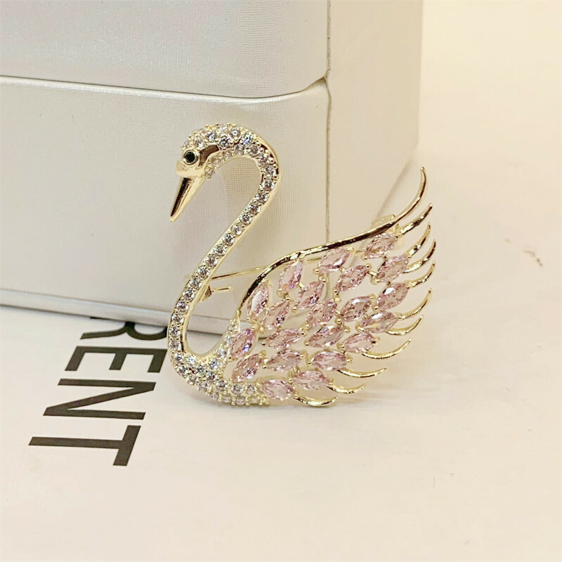 粉鑽天鵝胸針 粉色