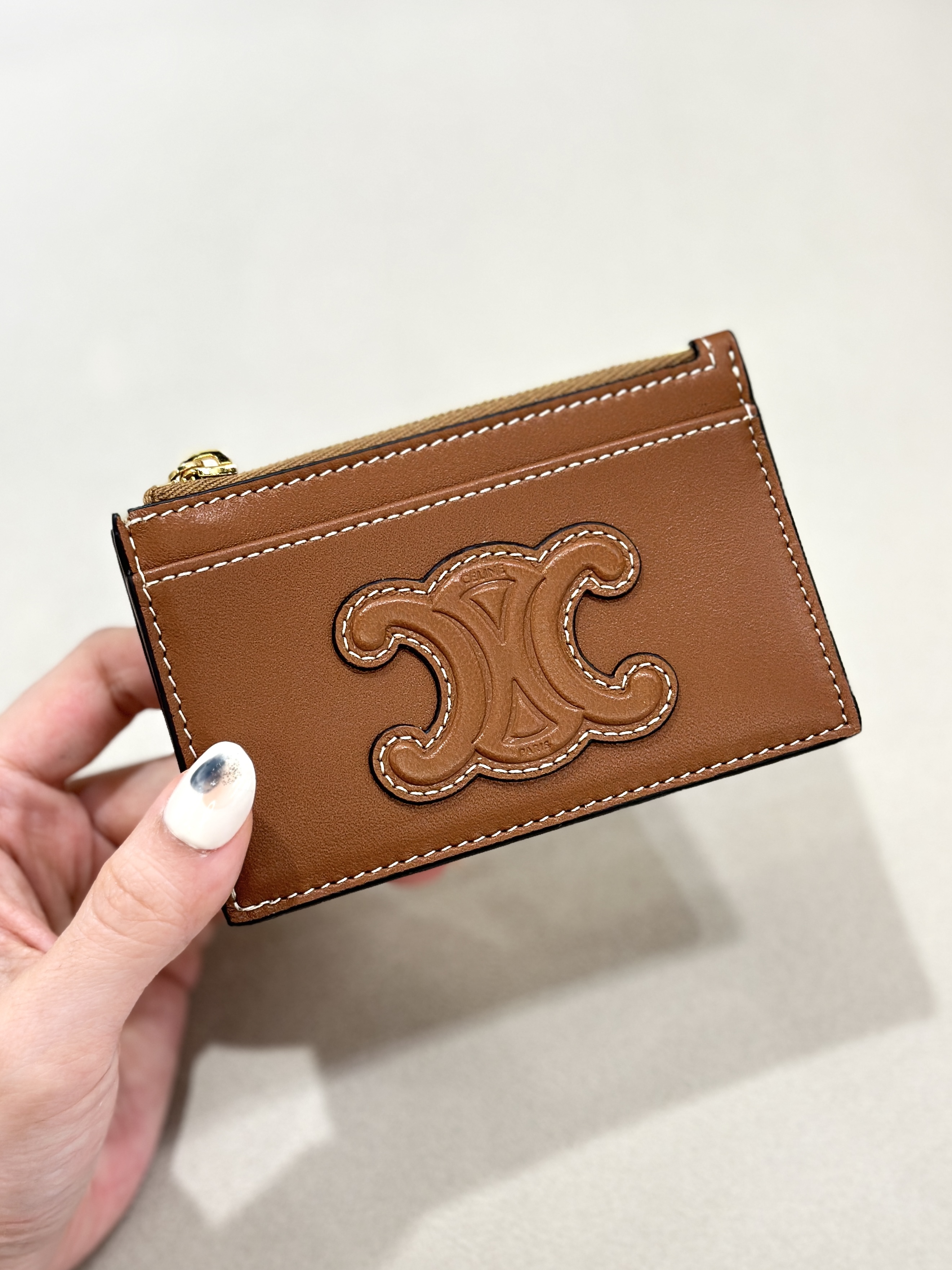 ☆CELINE☆直営店買付☆上品 CARD HOLDER SMOOTH LAMBSKIN☆ PLAIN CARD HOLDER IN SMOOTH LAMBSKIN - TAN | CELINE