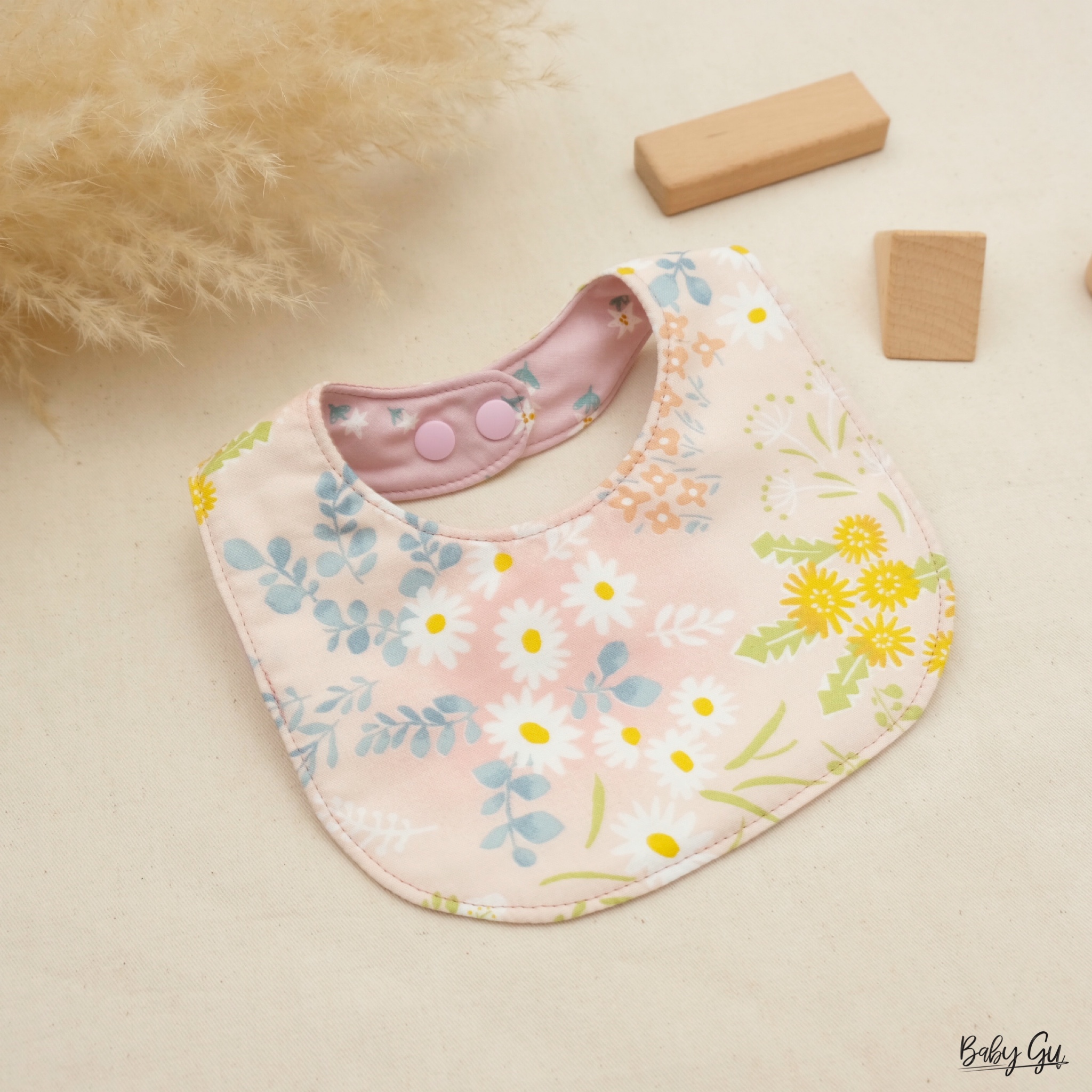 水彩花花口水肩2