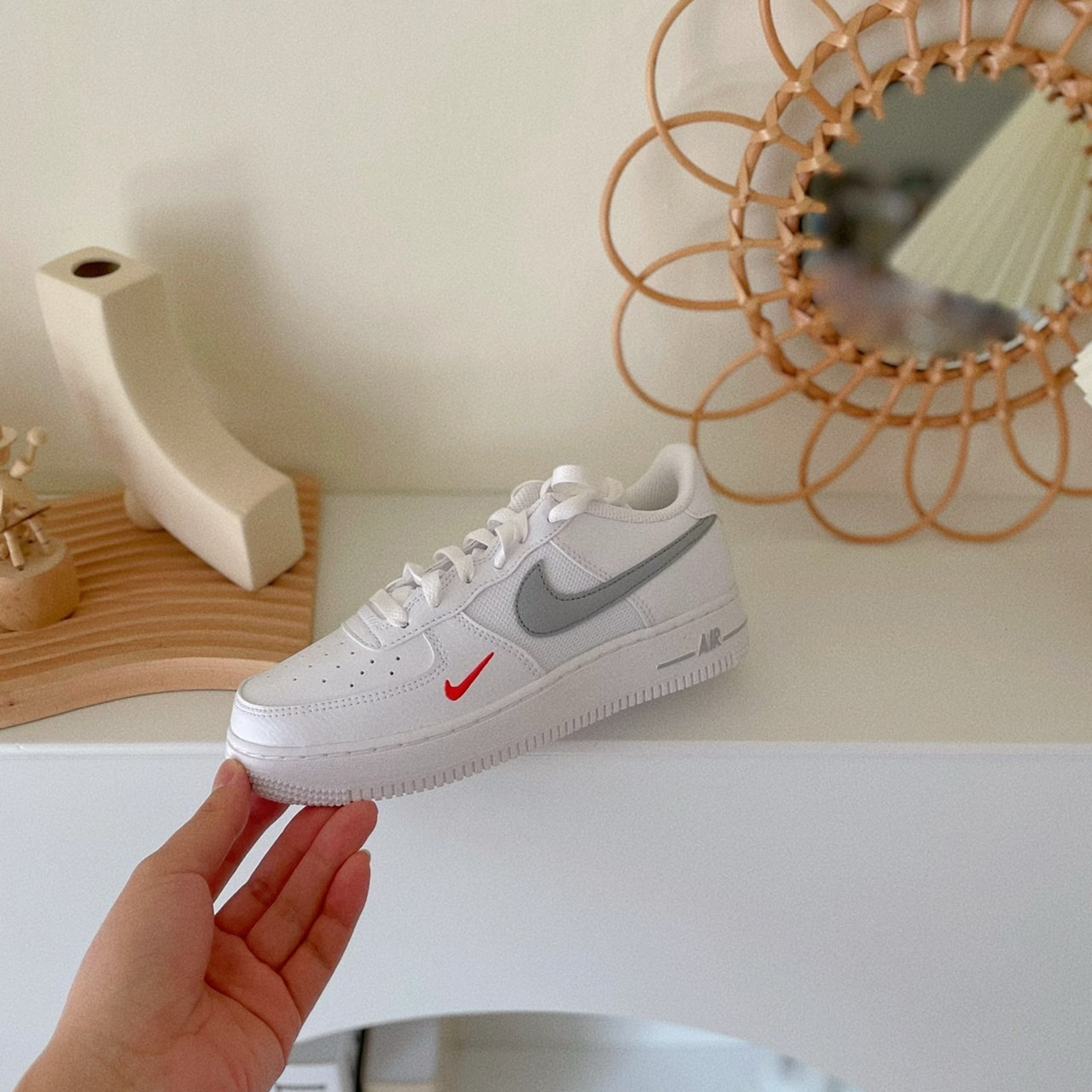 Nike Air Force 1 城堡灰 灰色 歐美限定 小勾 白色 小紅勾 白鞋 AF1 FD9772-100