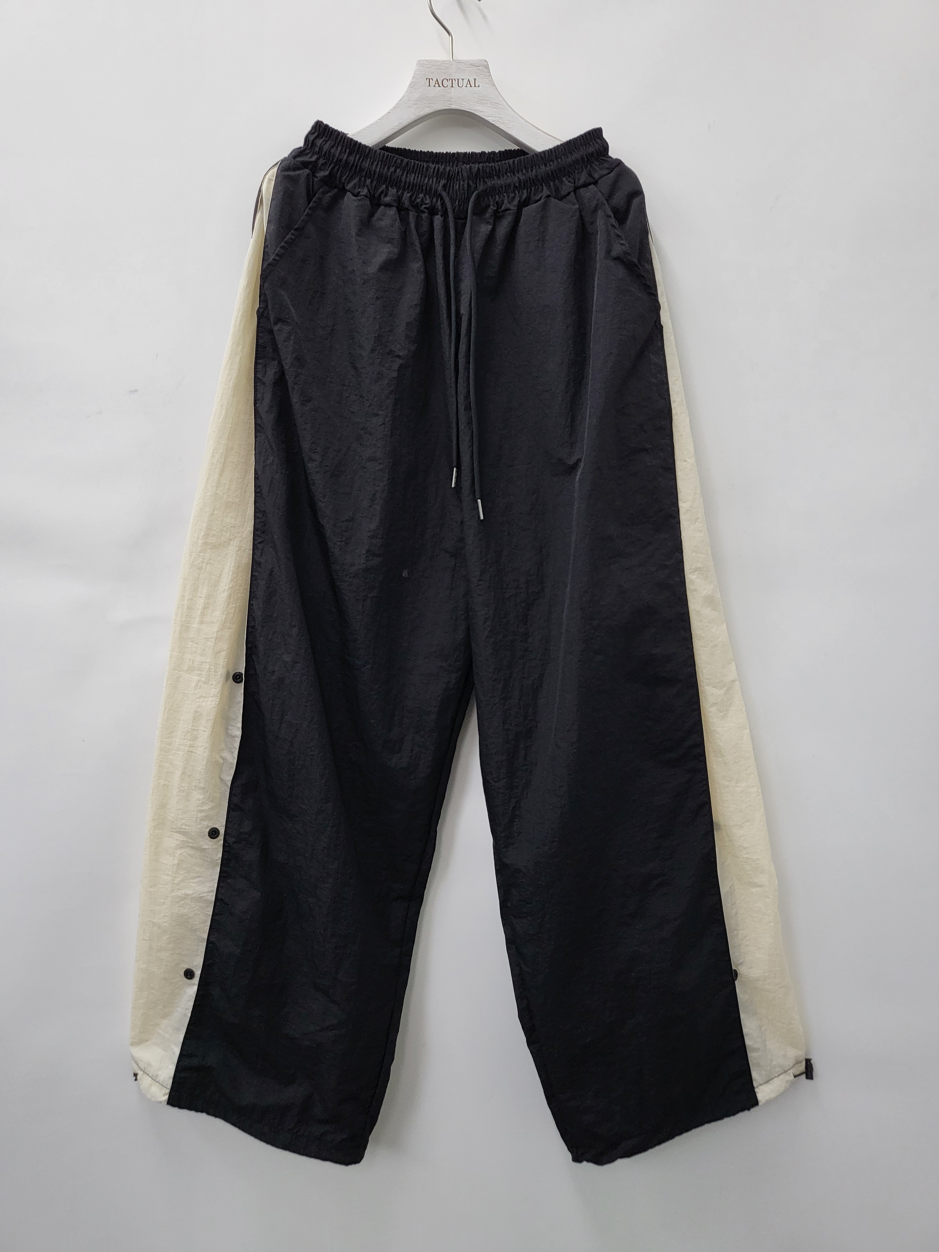 可束腳拼色鈕扣鬆身褲 P2381