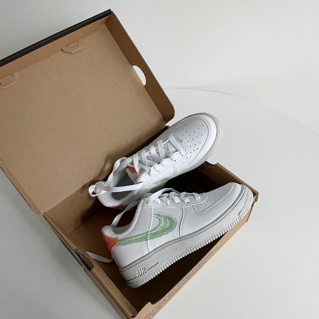 Nike Air Force 1 白色 螢光綠 手繪 塗鴉 橘色 歐洲限定款 白鞋 AF1 DX3067-100