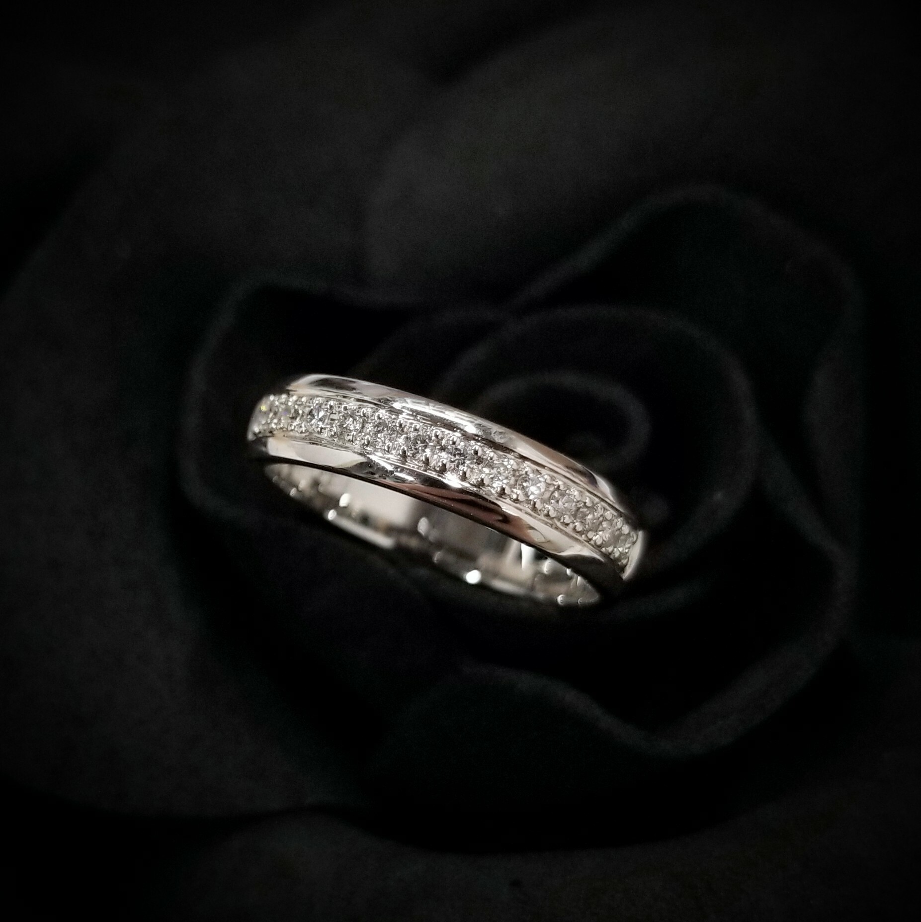 18K White Gold 0.13ct Diamond Ring