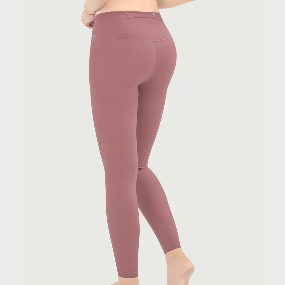 後口袋親膚裸感機能褲 豆沙粉