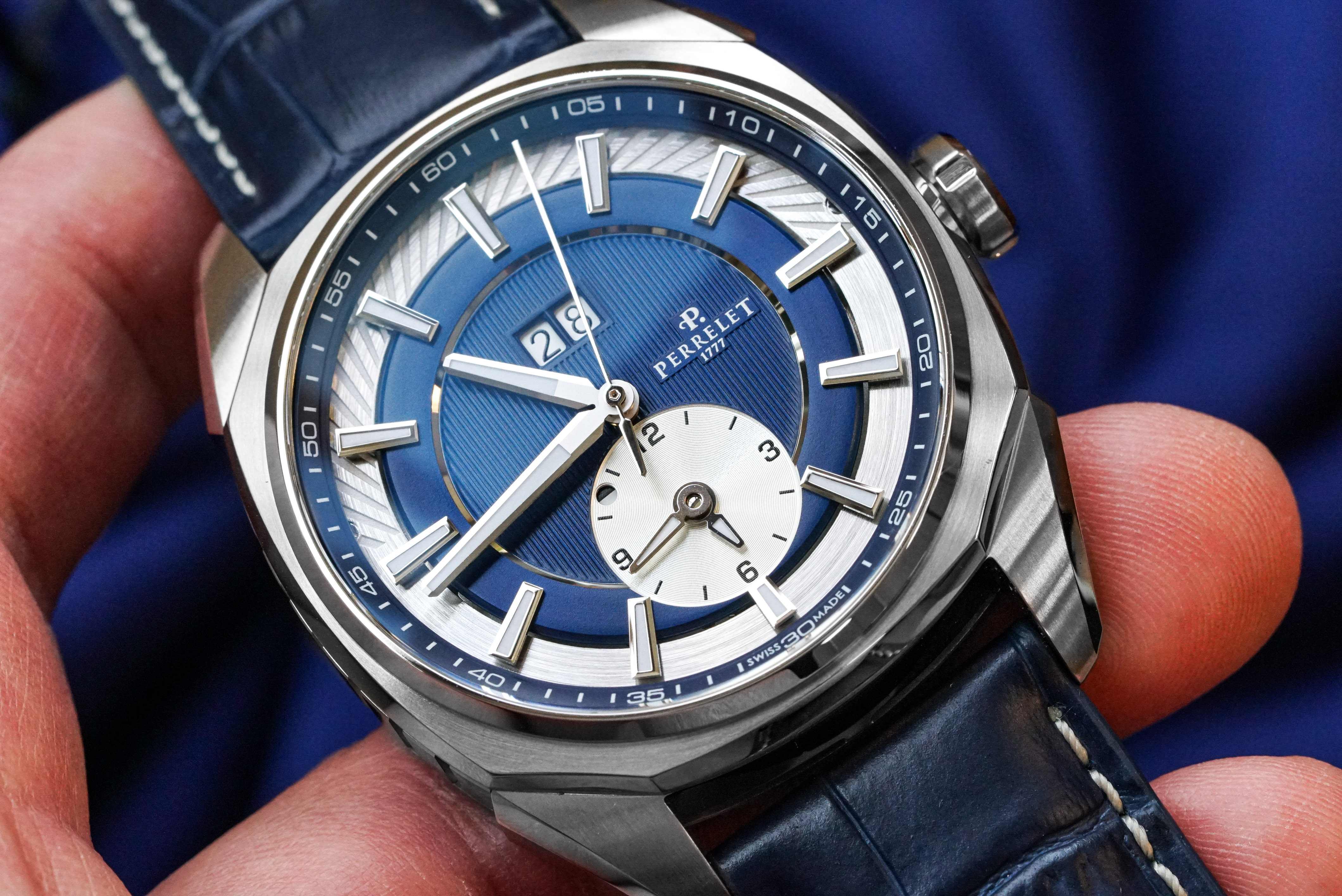 環形動力實驗室系列｜環形動力雙時區腕錶-深藍版本