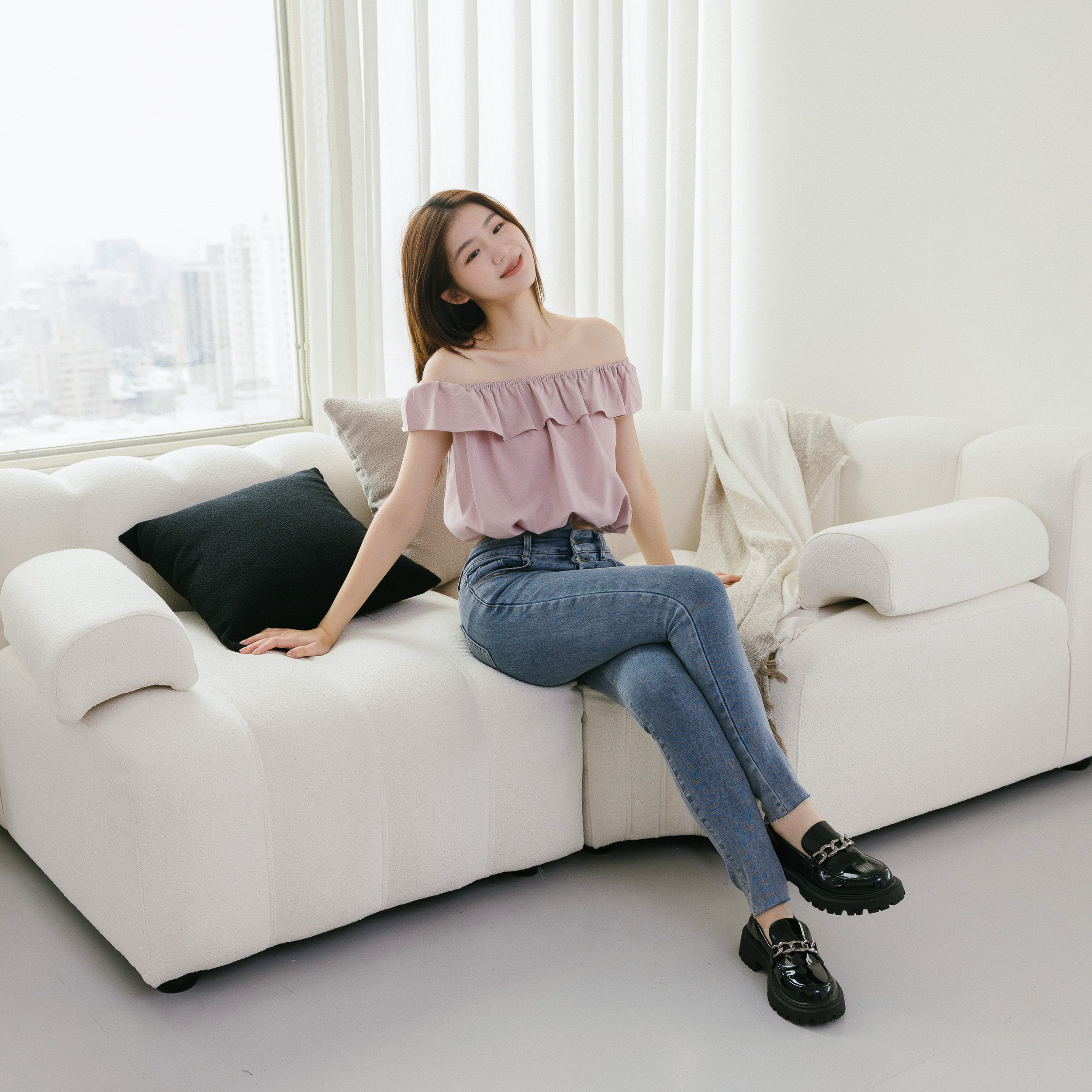 法朵Fado shop｜四釦交錯牛仔褲 259C005 藍/黑 S-XL