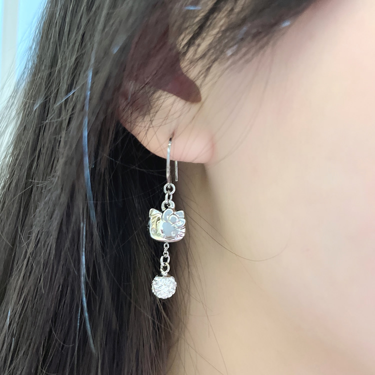 23037-KT Sanrio Hello Kitty x Lucy 耳環 #SE23 銀色