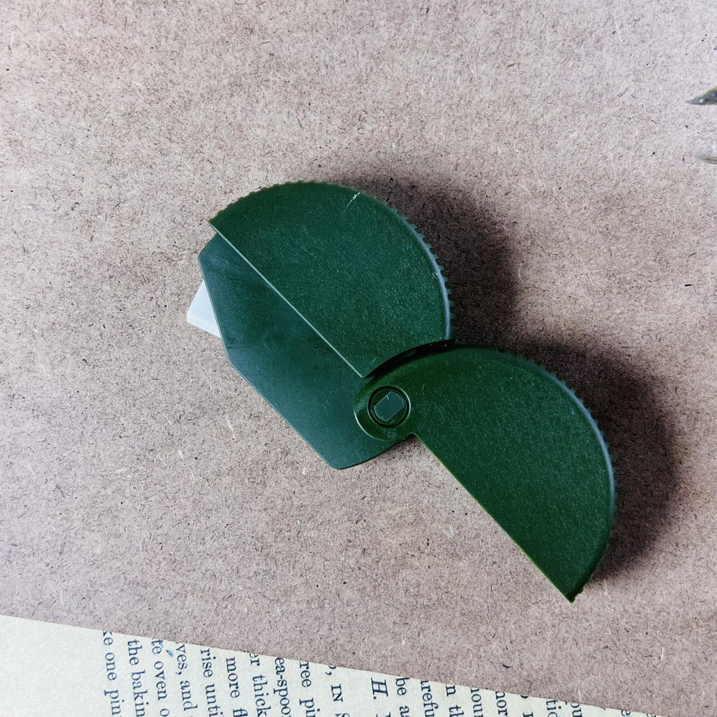 日本MIDORI．陶瓷拆箱萬用刀